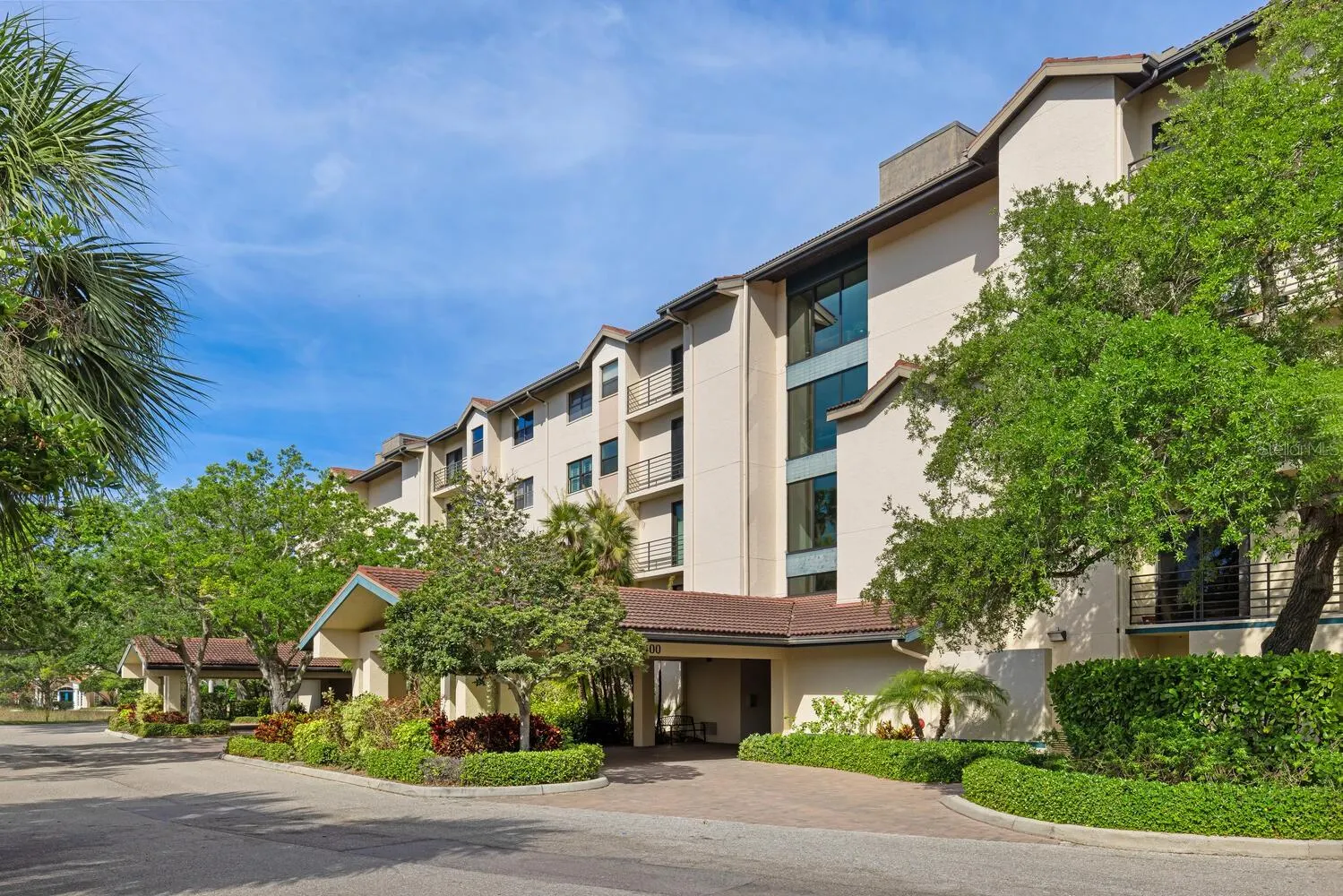 5400 EAGLES POINT CIR #405, #405