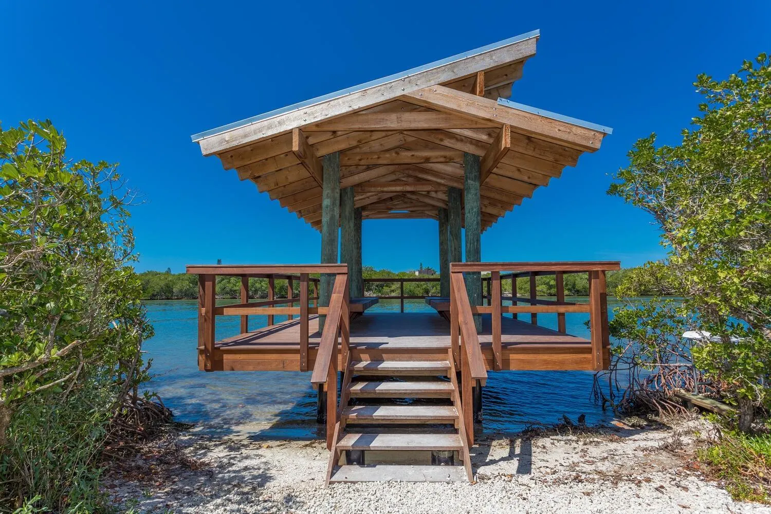 5400 EAGLES POINT CIR #405, #405
