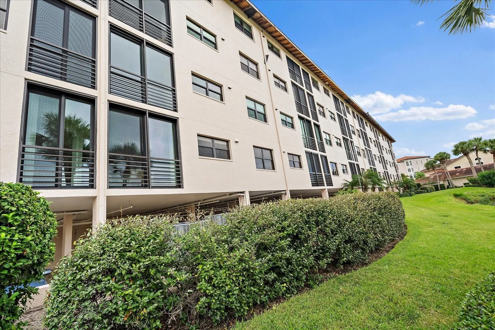 5400 EAGLES POINT CIR #405, #405