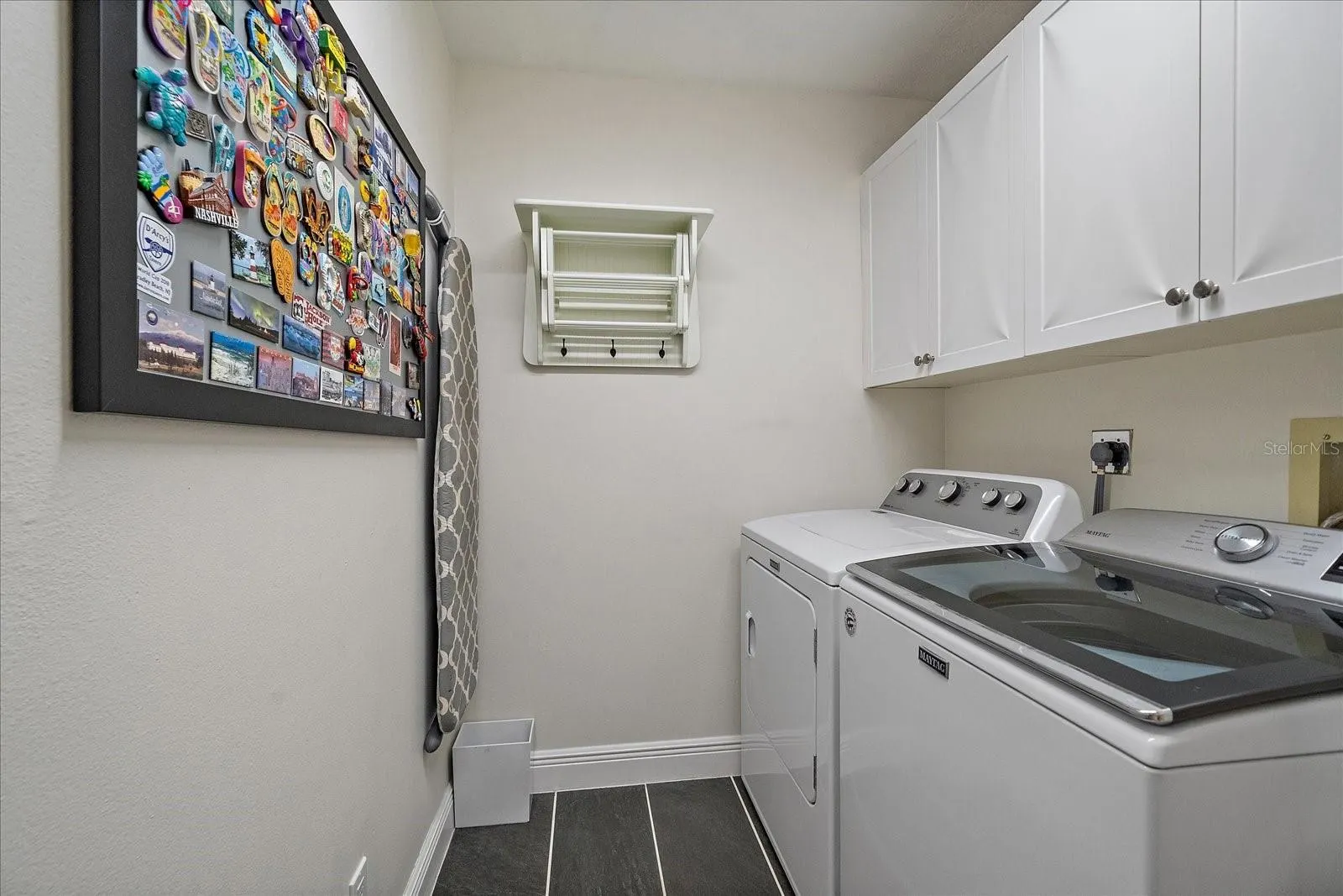 5400 EAGLES POINT CIR #405, #405