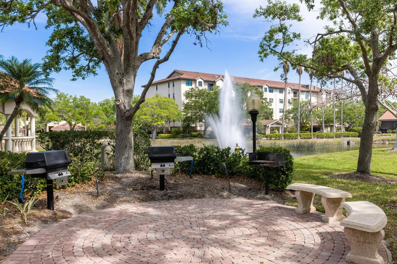 5400 EAGLES POINT CIR #405, #405