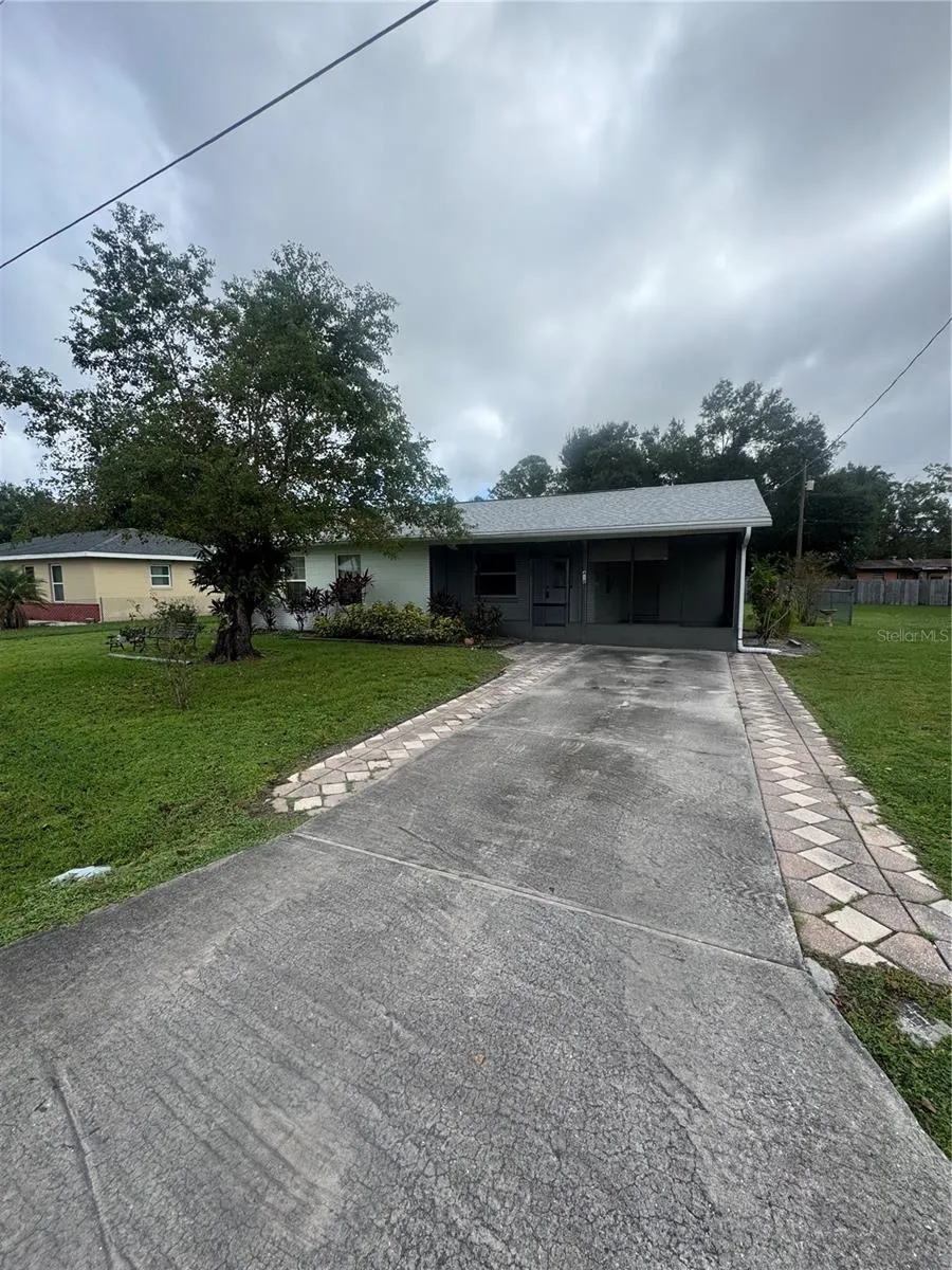 418 N 16TH AVE