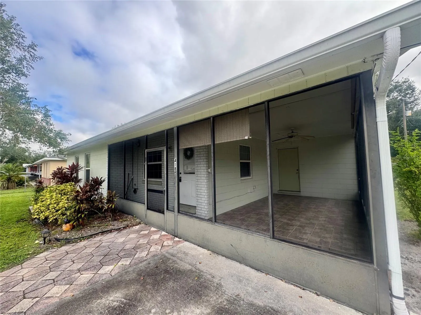 418 N 16TH AVE