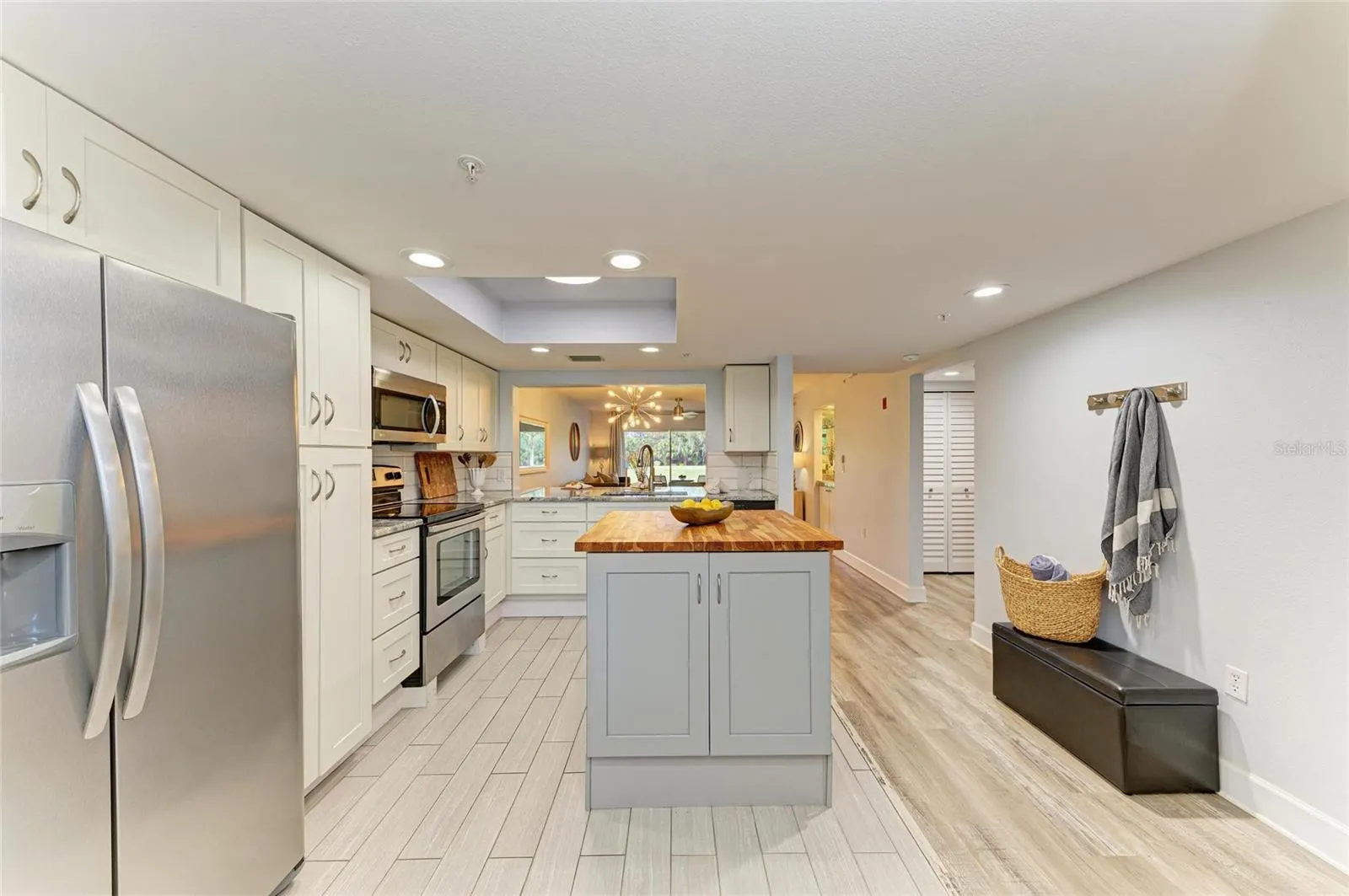 9320 CLUBSIDE CIR #2104, #2104