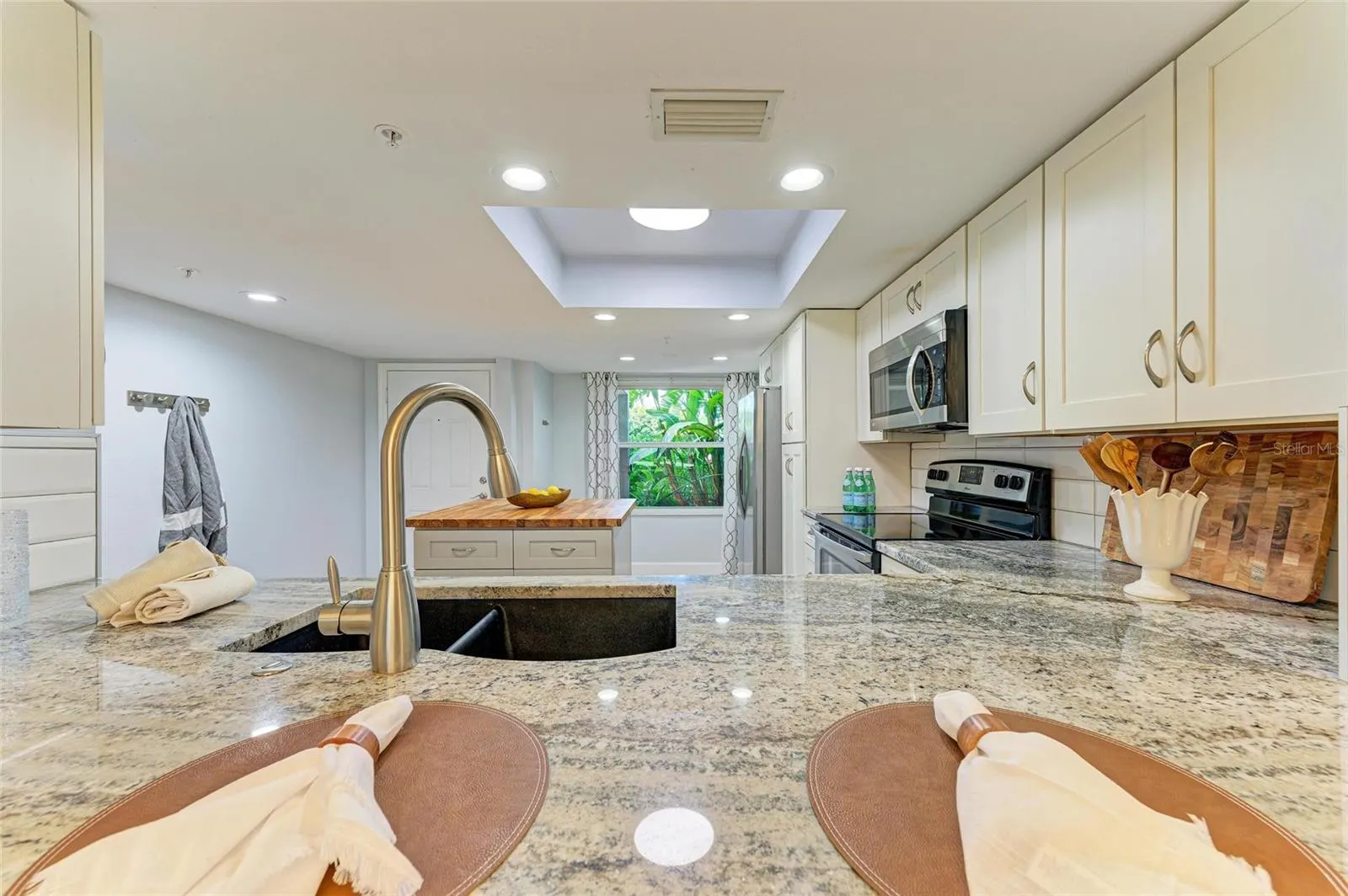 9320 CLUBSIDE CIR #2104, #2104