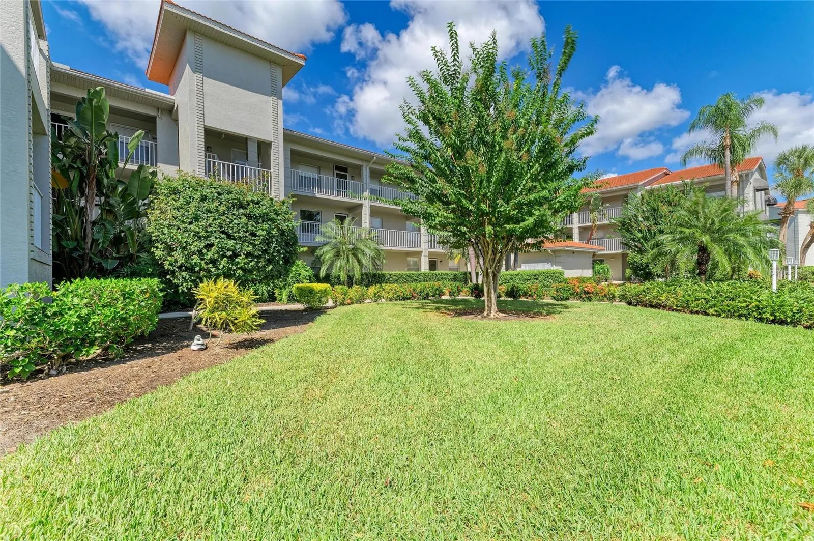 9320 CLUBSIDE CIR #2104, #2104
