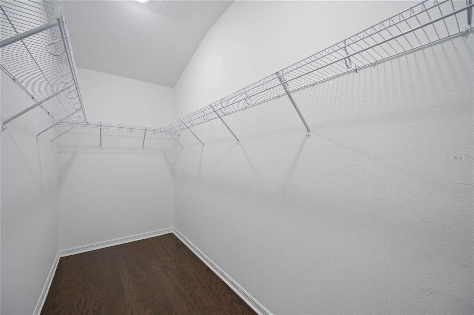 3040 VIA SIENNA CIR