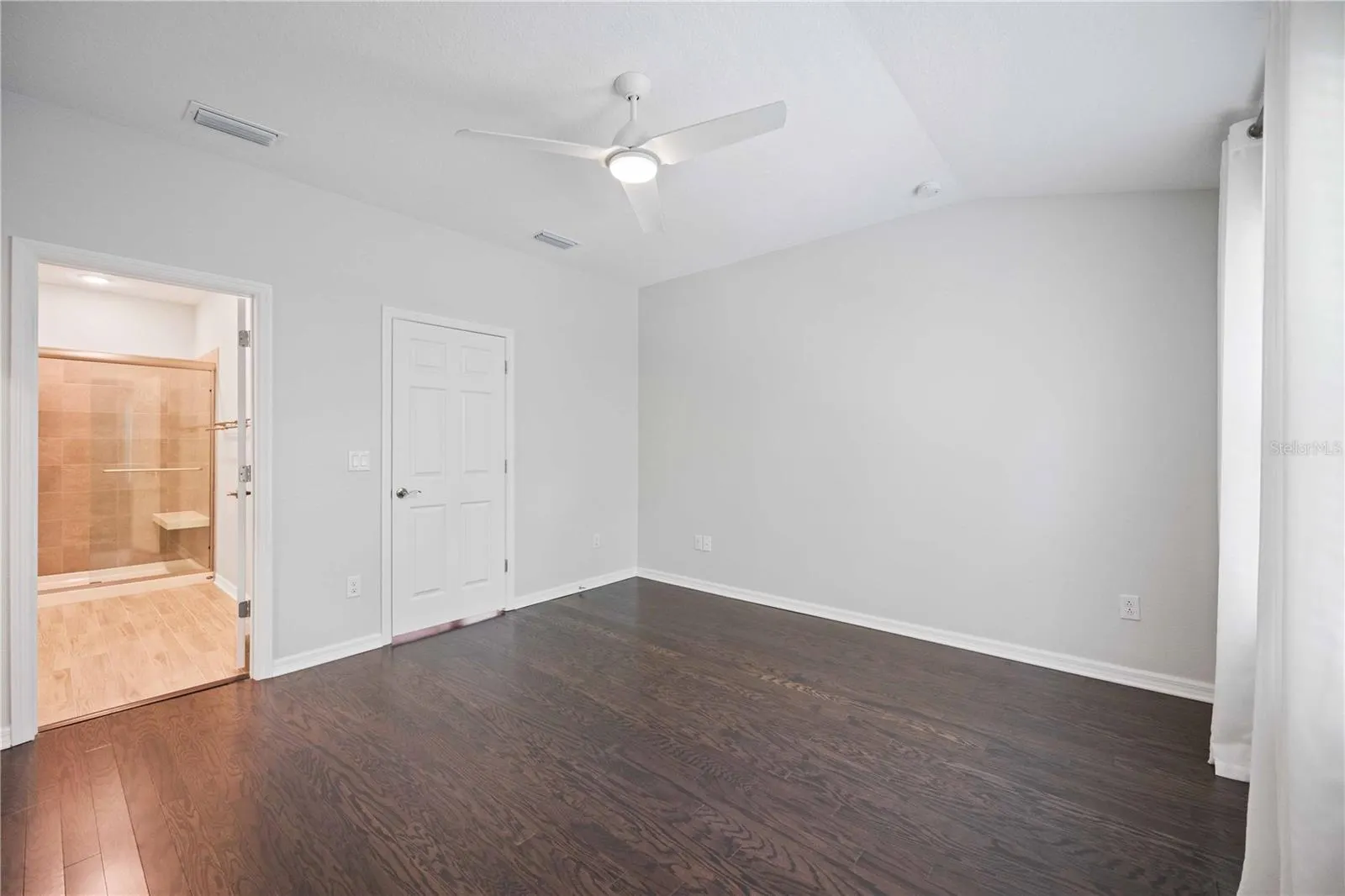 3040 VIA SIENNA CIR