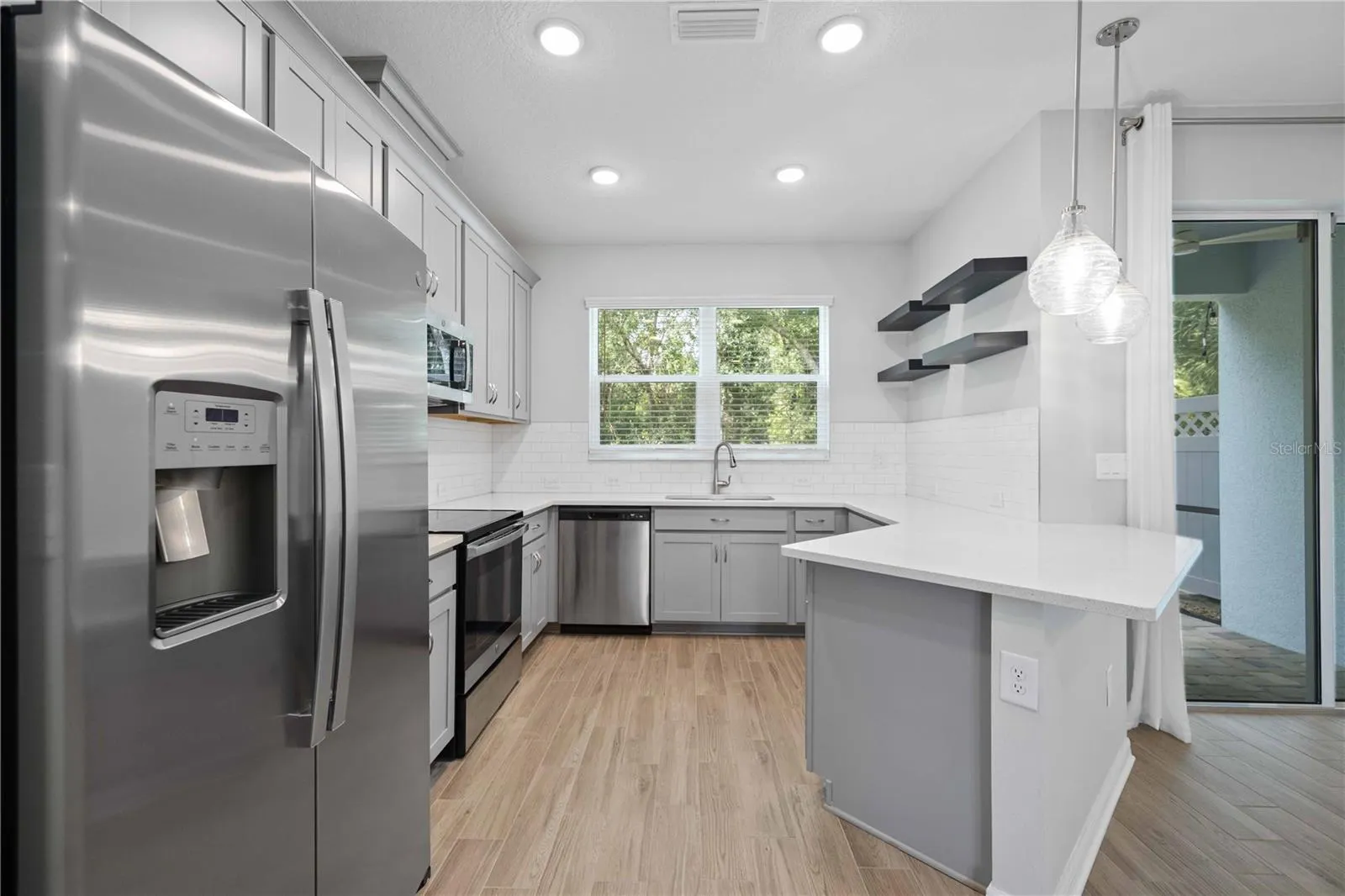 3040 VIA SIENNA CIR