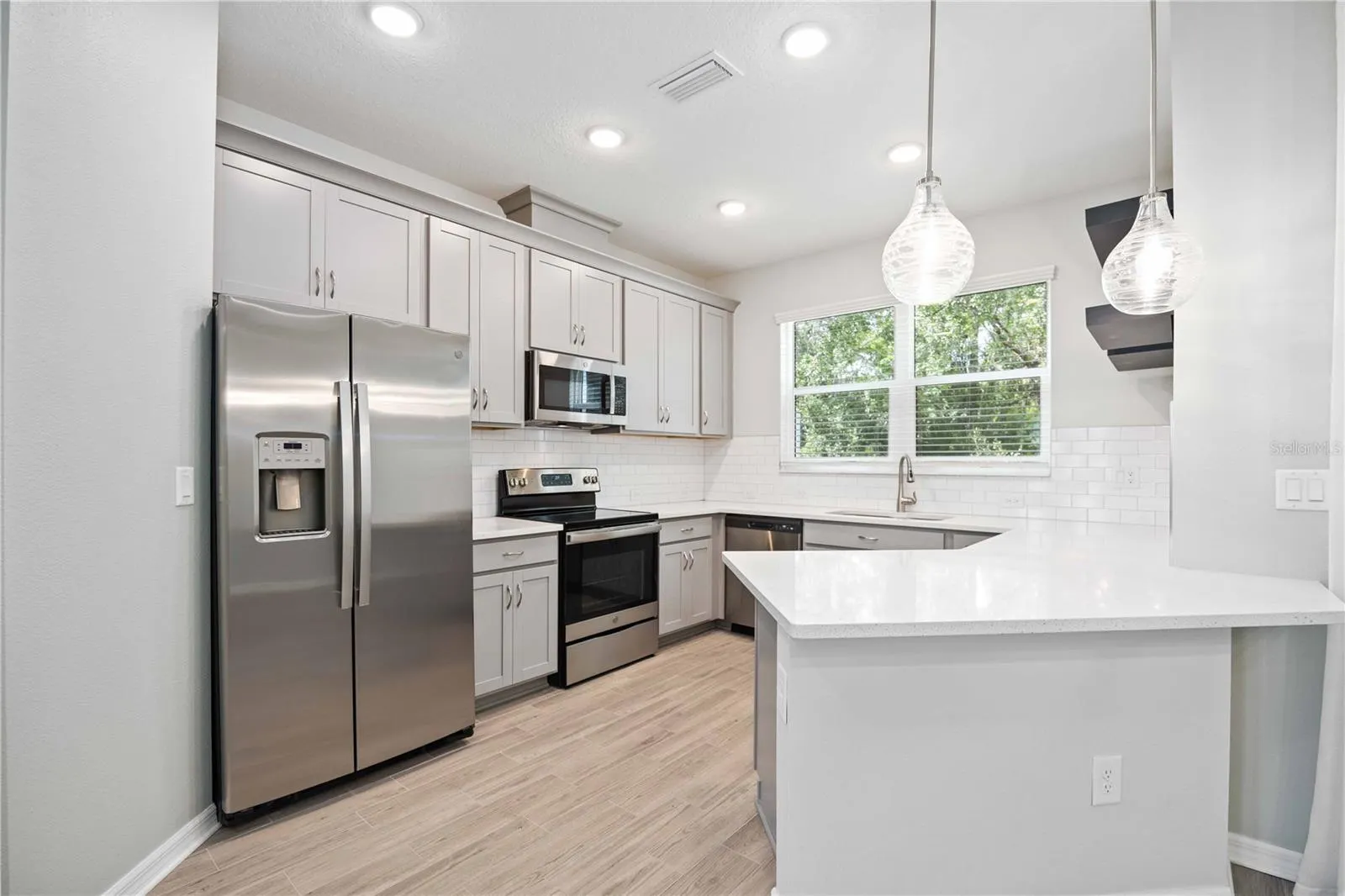 3040 VIA SIENNA CIR