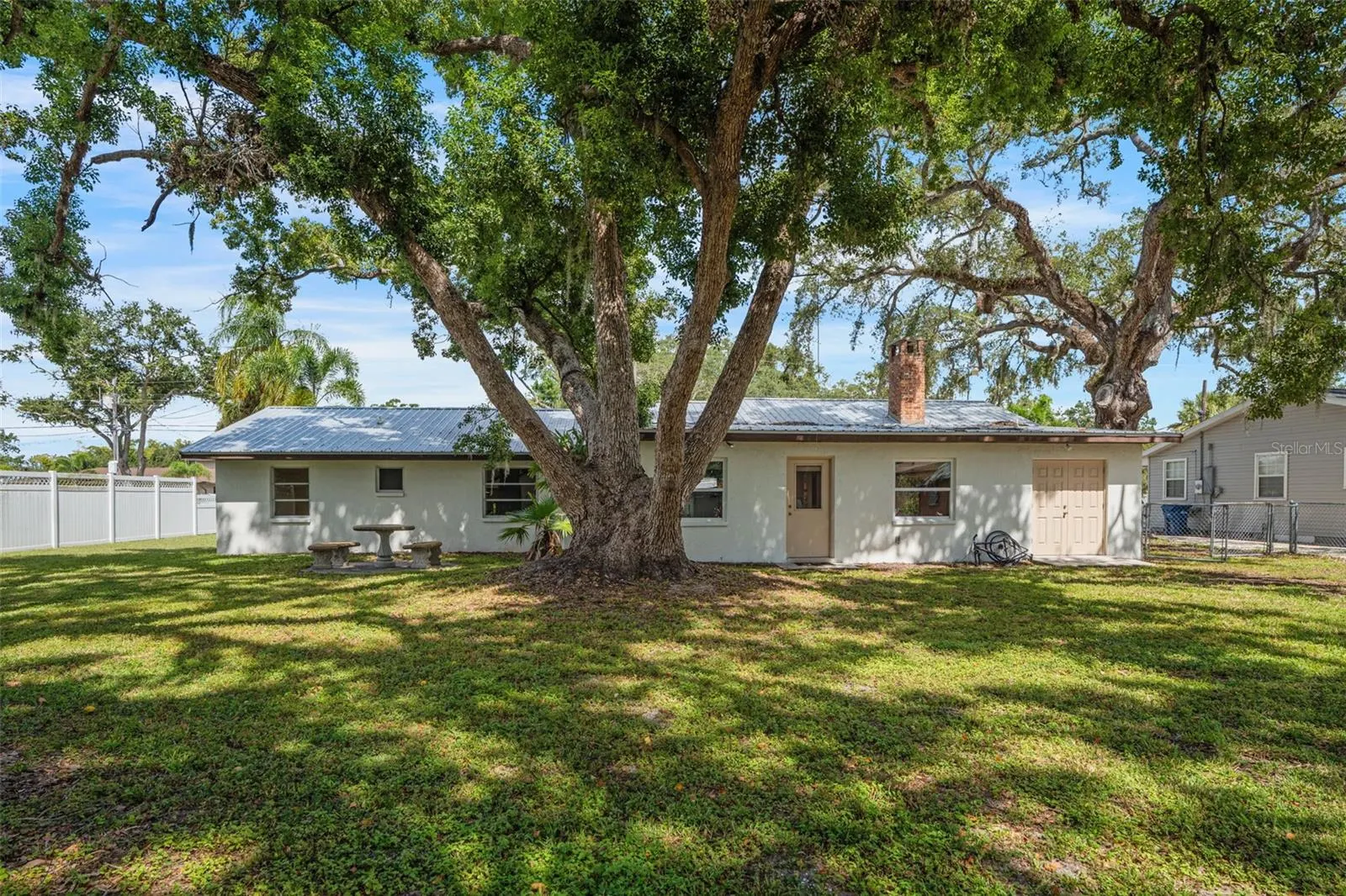 3428 HACIENDA ST