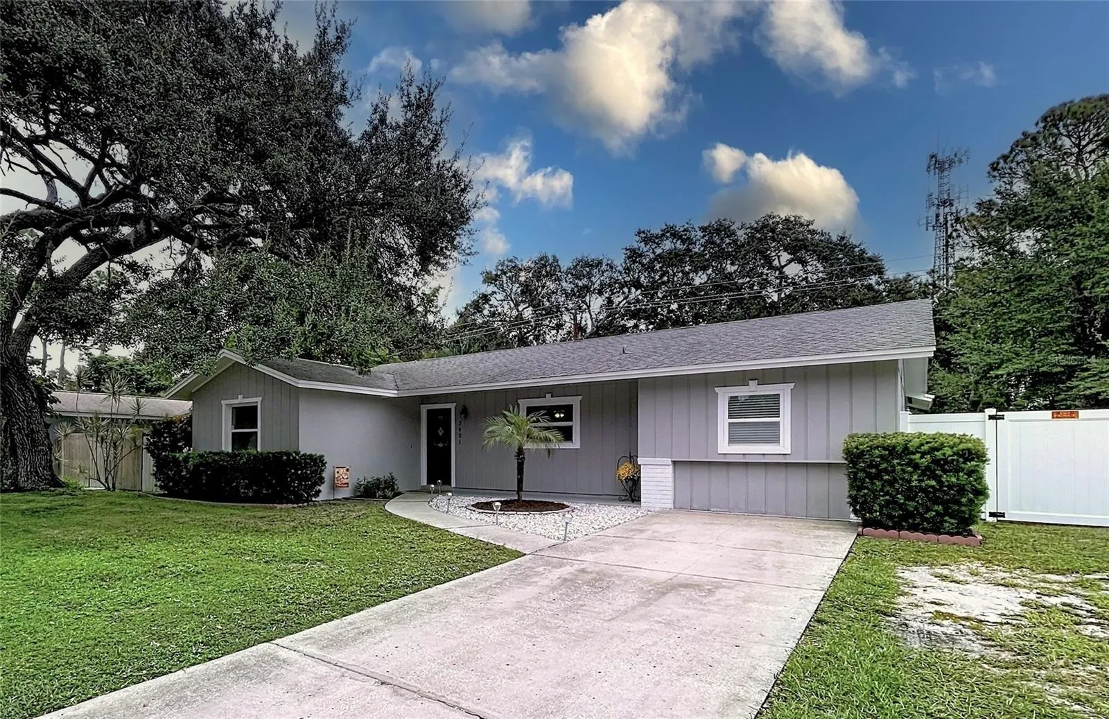 3421 KINGSWOOD DR