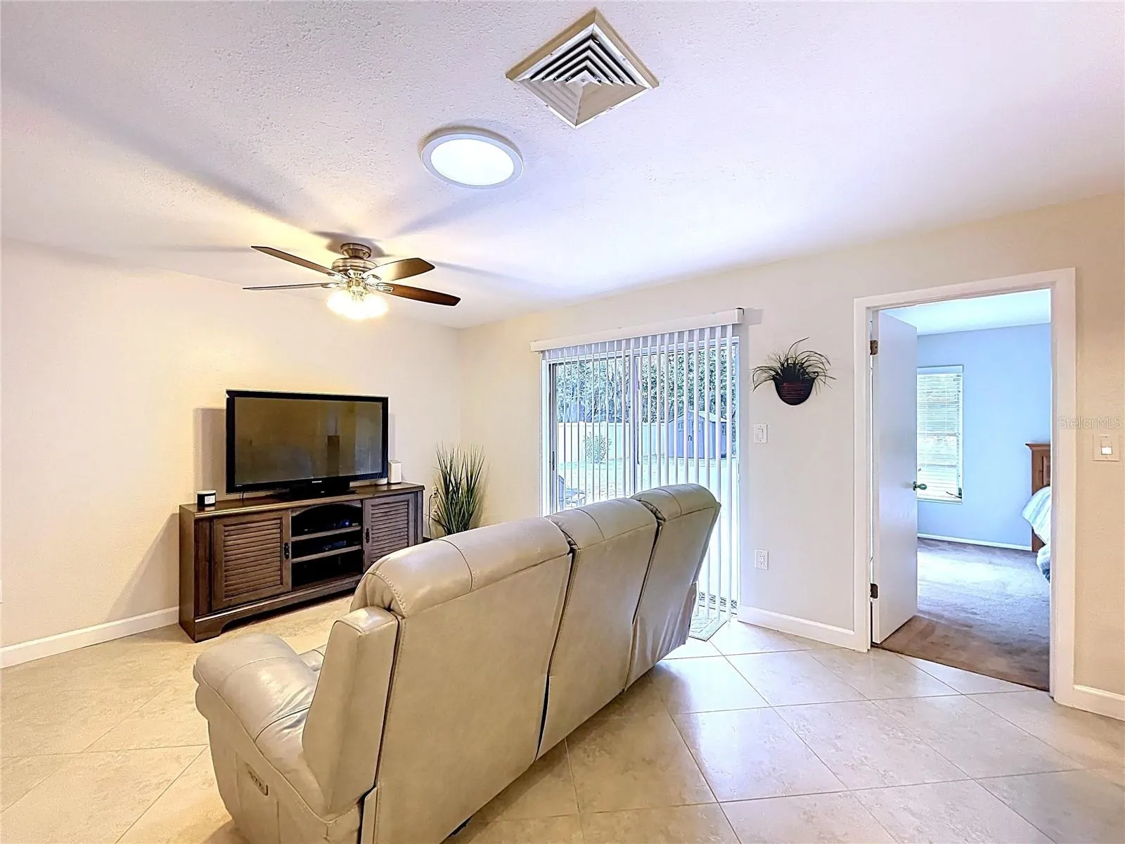 3421 KINGSWOOD DR