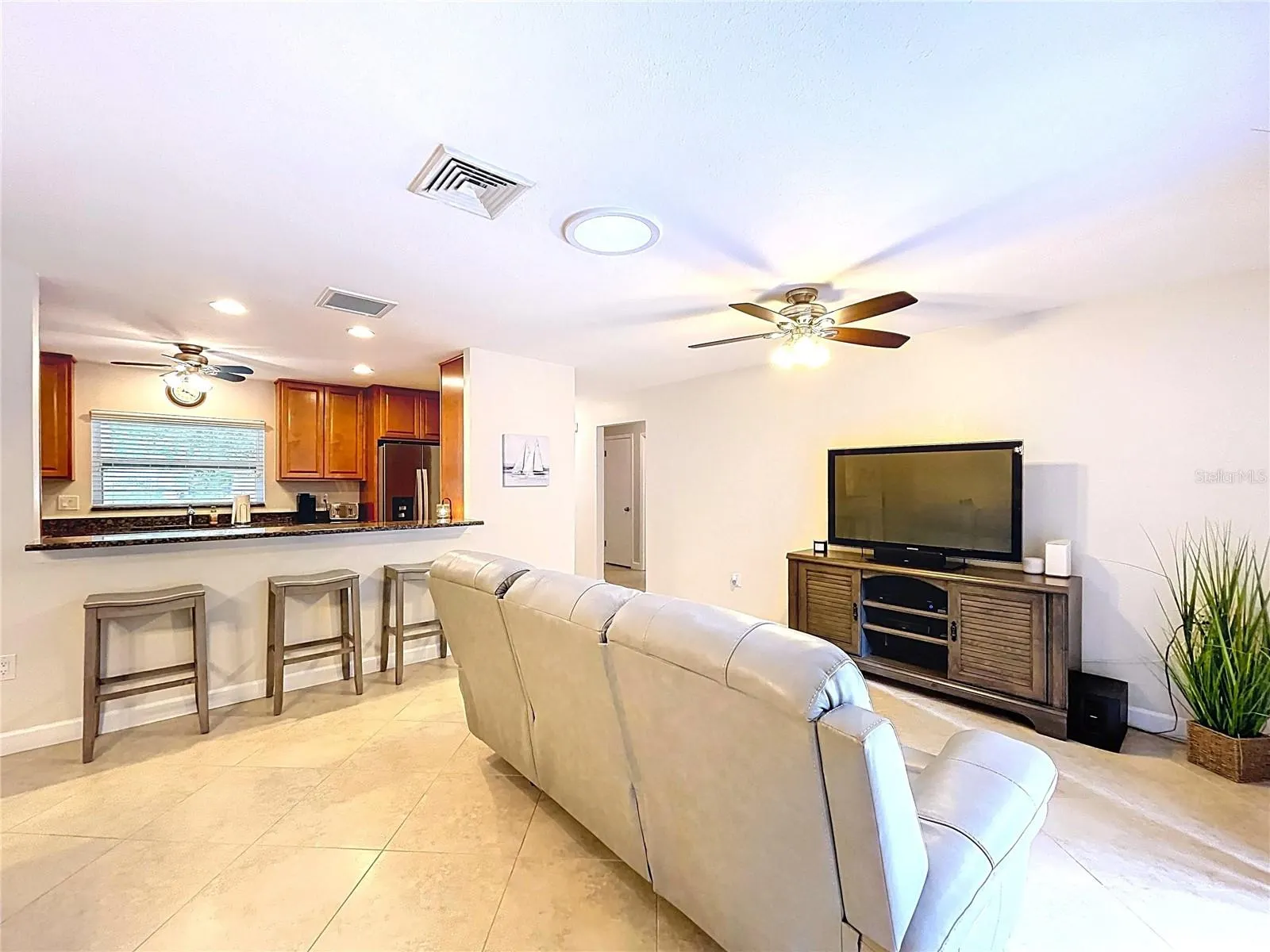 3421 KINGSWOOD DR