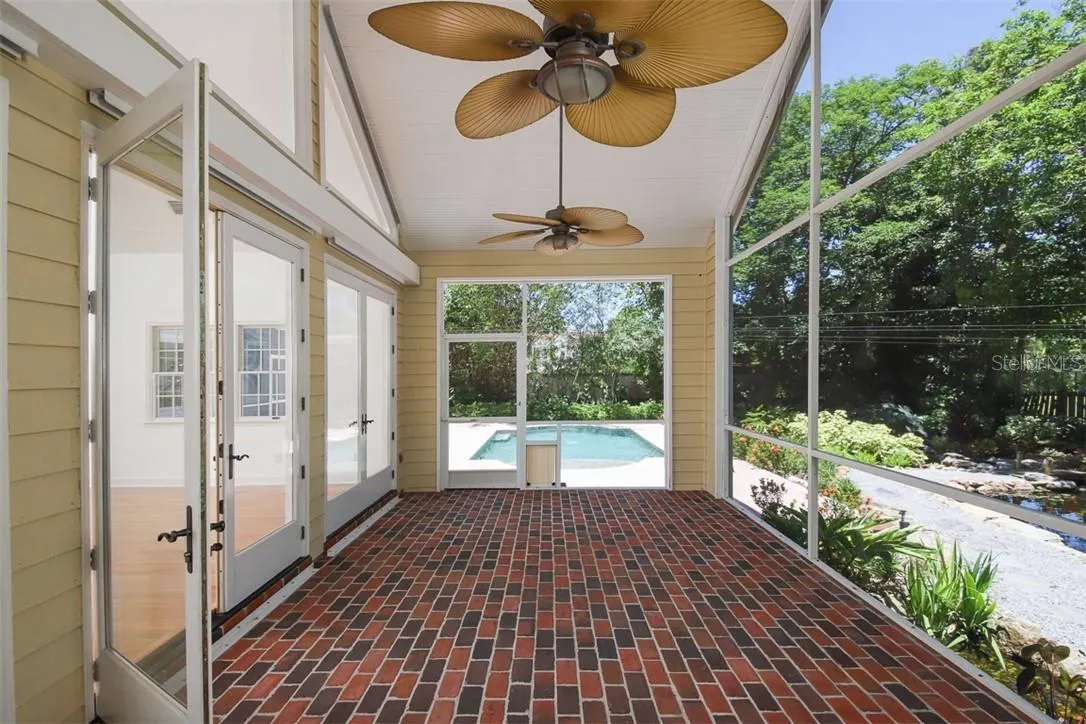 1351 DIXIE LEE LN