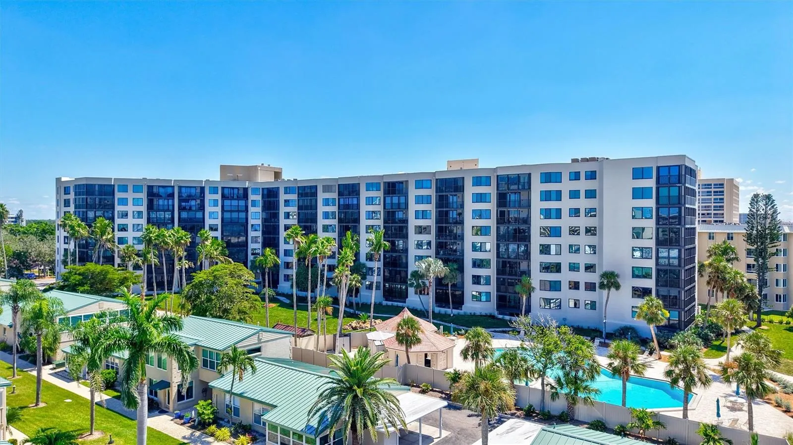 5880 MIDNIGHT PASS RD #206, #206