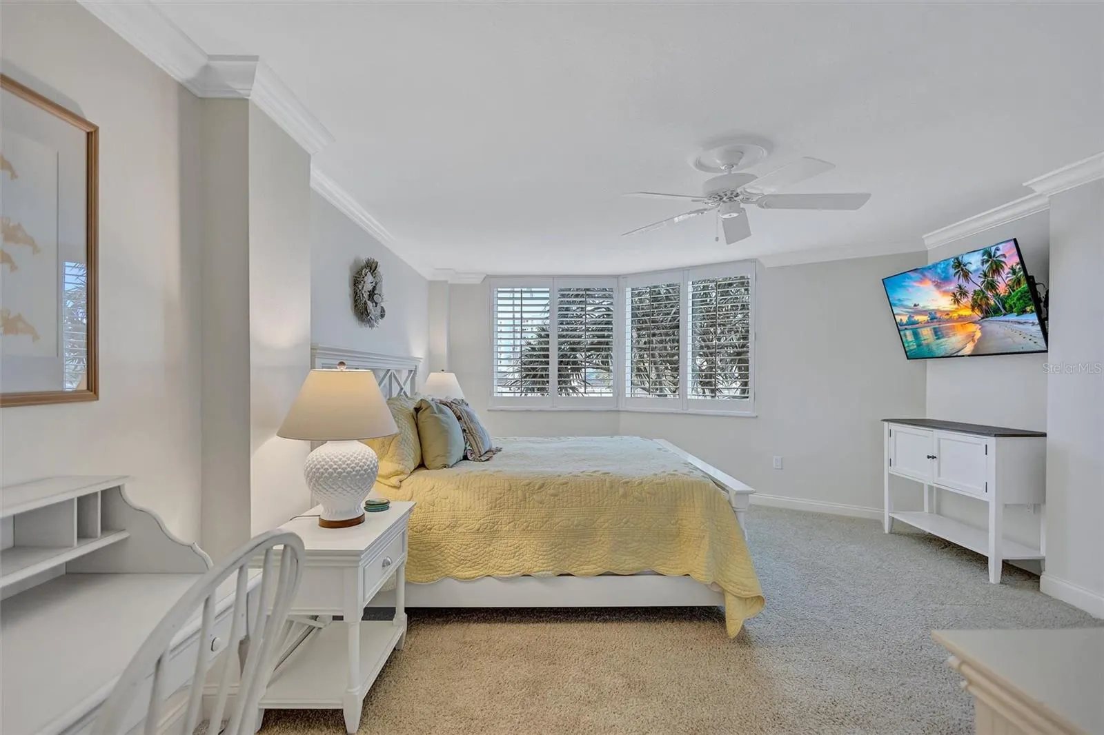 5880 MIDNIGHT PASS RD #206, #206