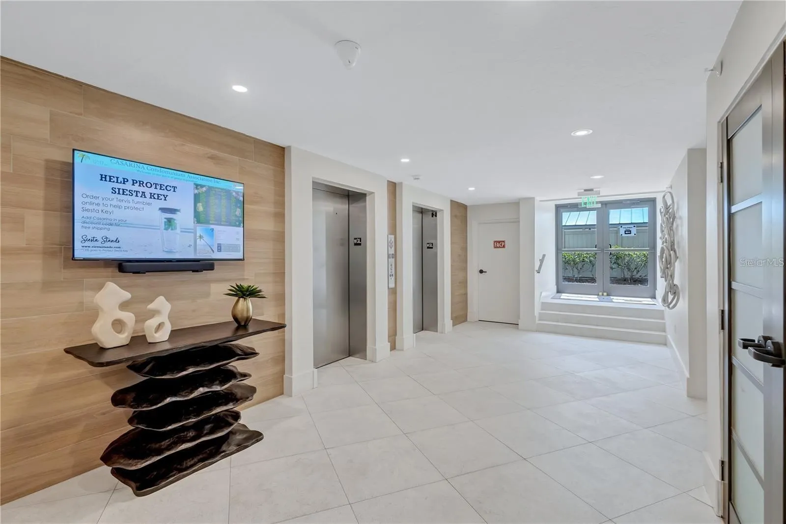 5880 MIDNIGHT PASS RD #206, #206