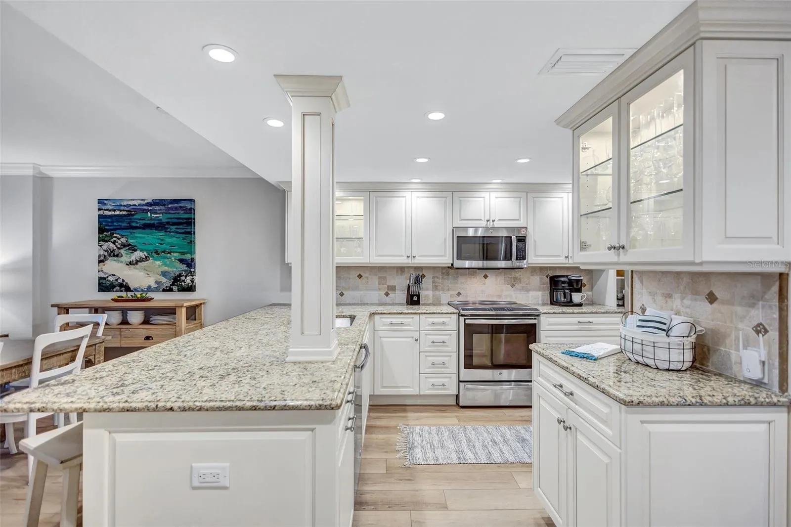 5880 MIDNIGHT PASS RD #206, #206