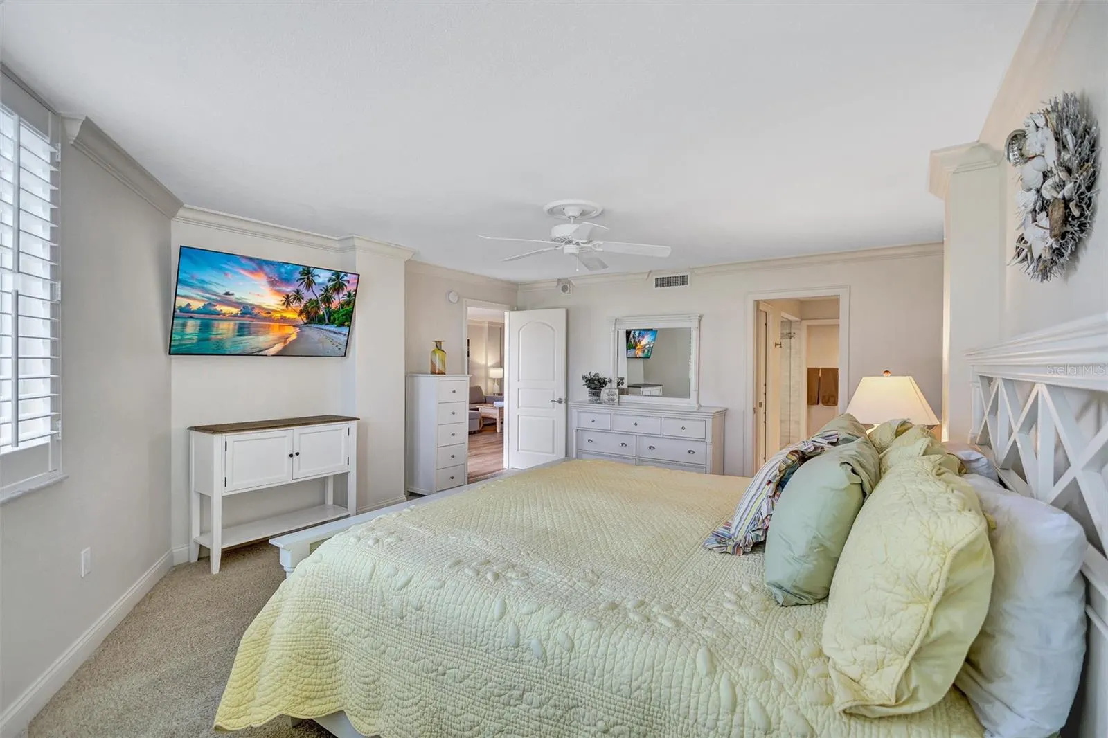 5880 MIDNIGHT PASS RD #206, #206