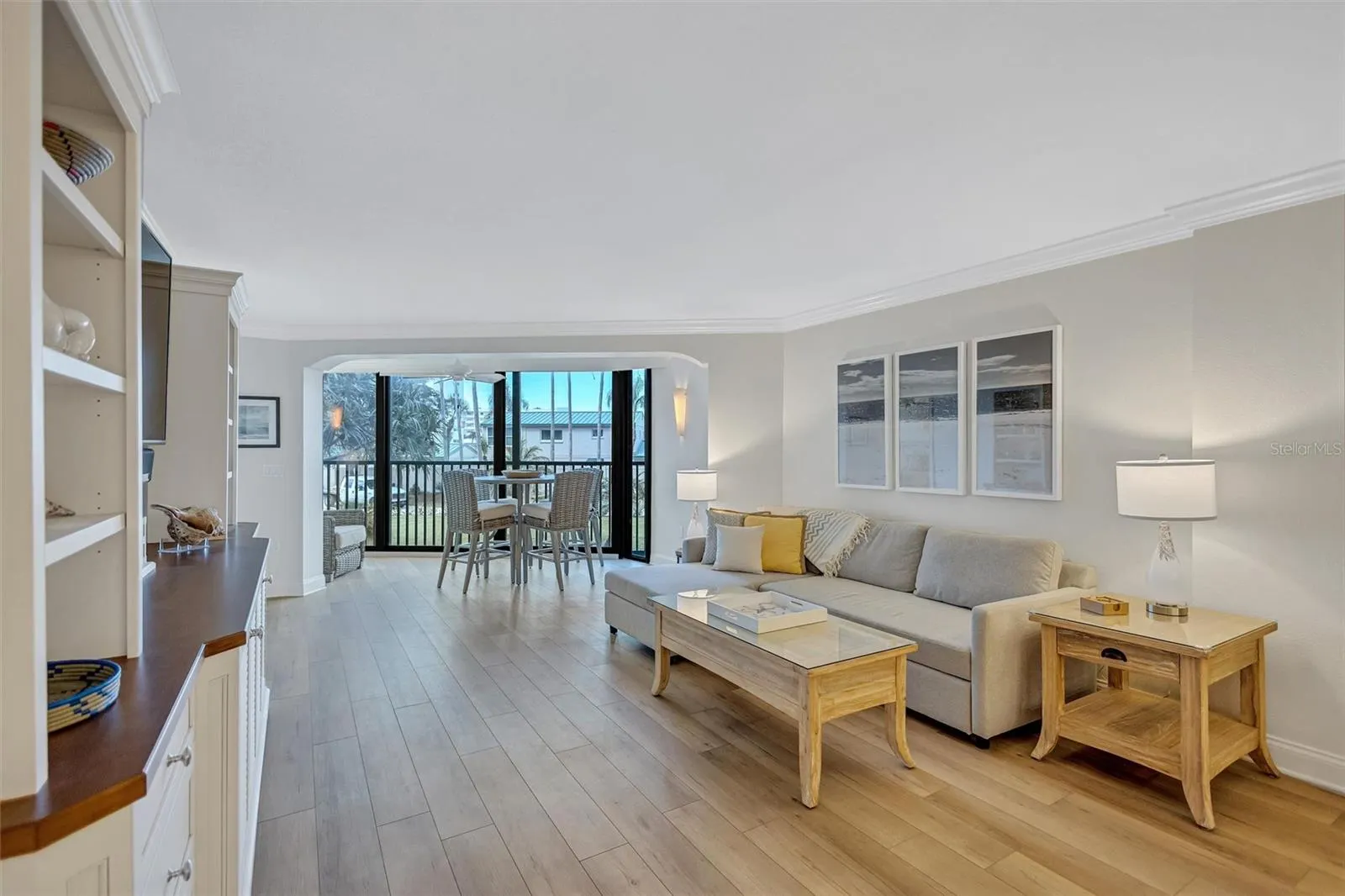 5880 MIDNIGHT PASS RD #206, #206