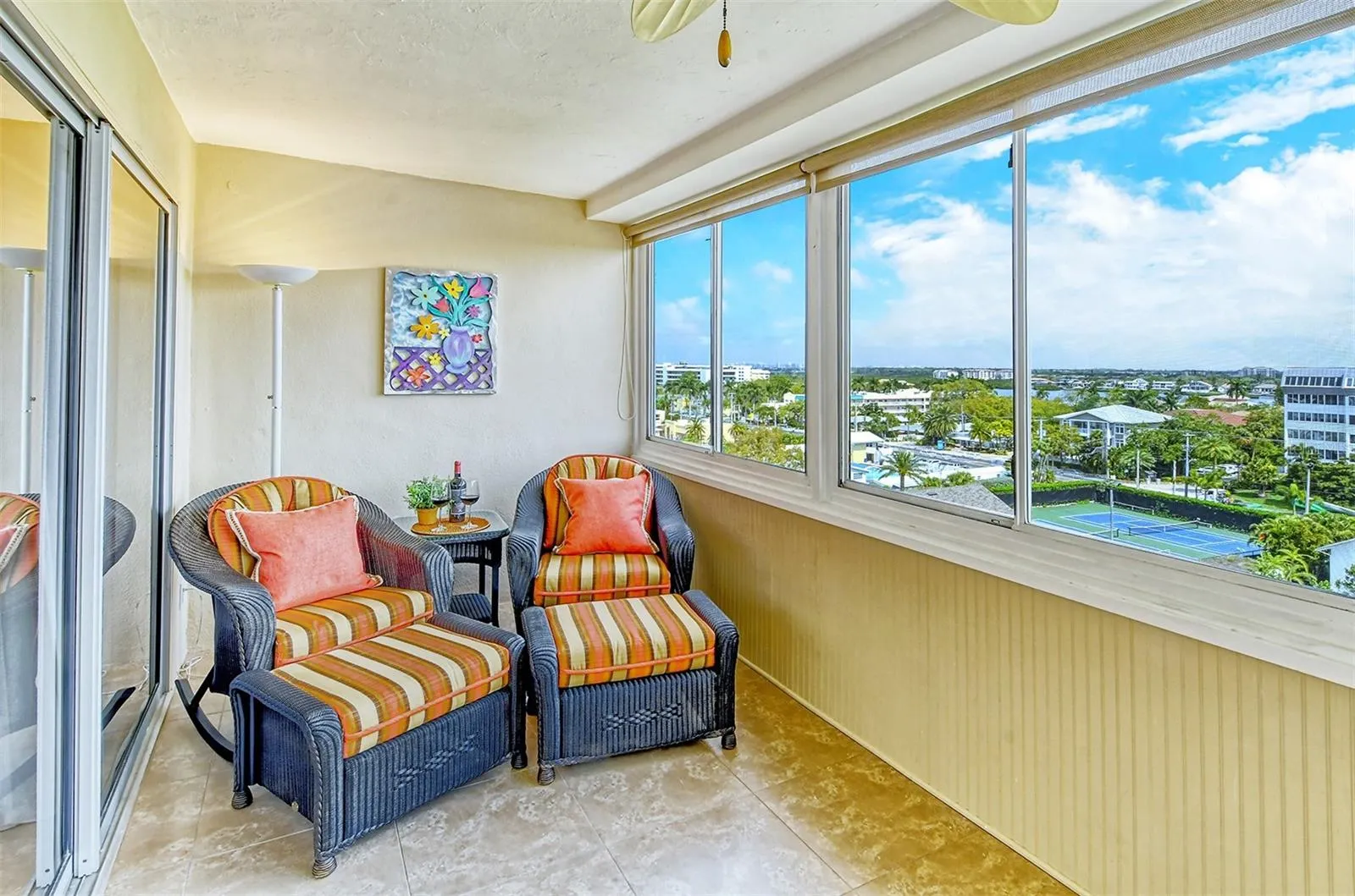 1125 W PEPPERTREE DR #706, #706