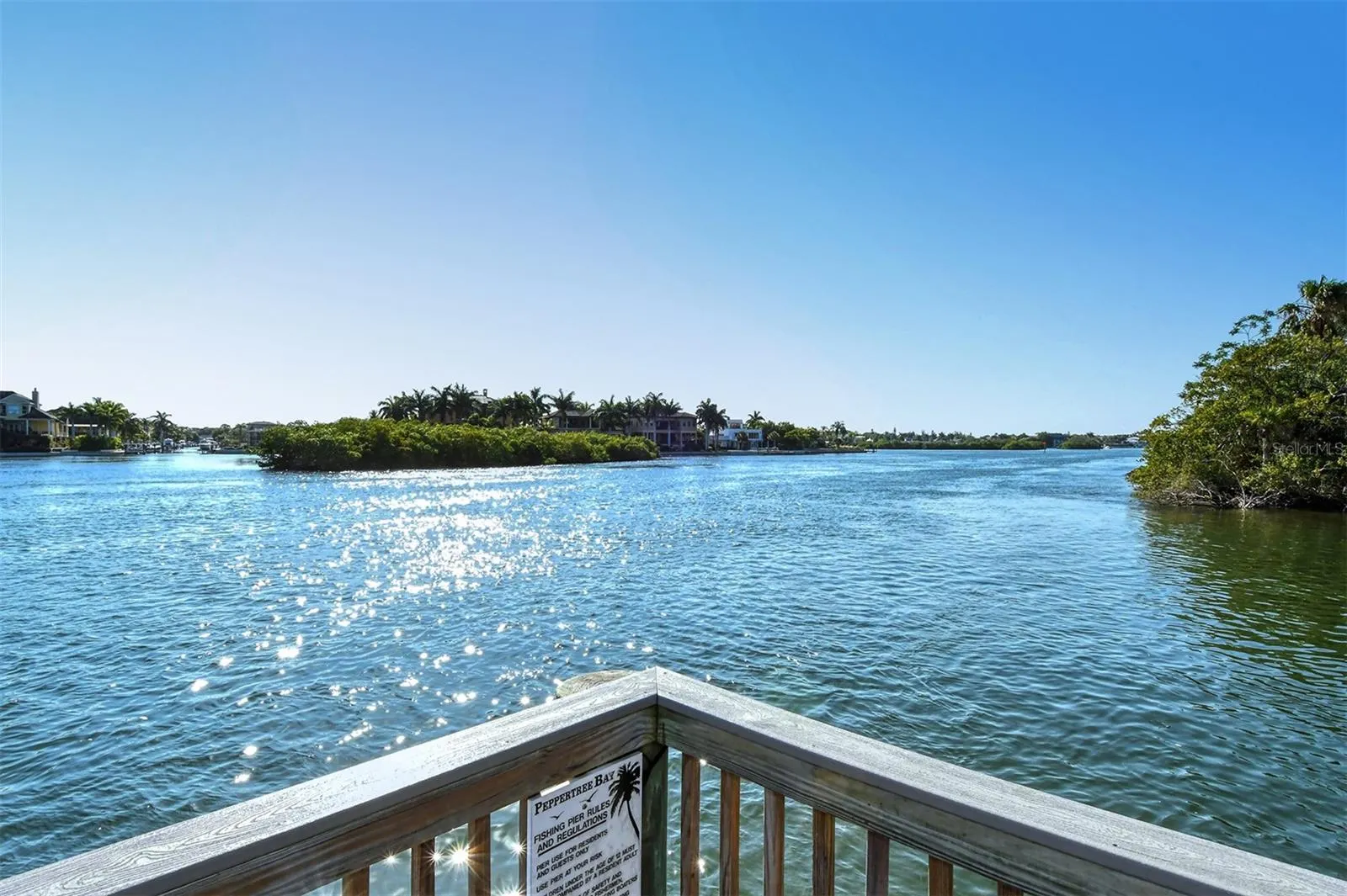 1125 W PEPPERTREE DR #706, #706