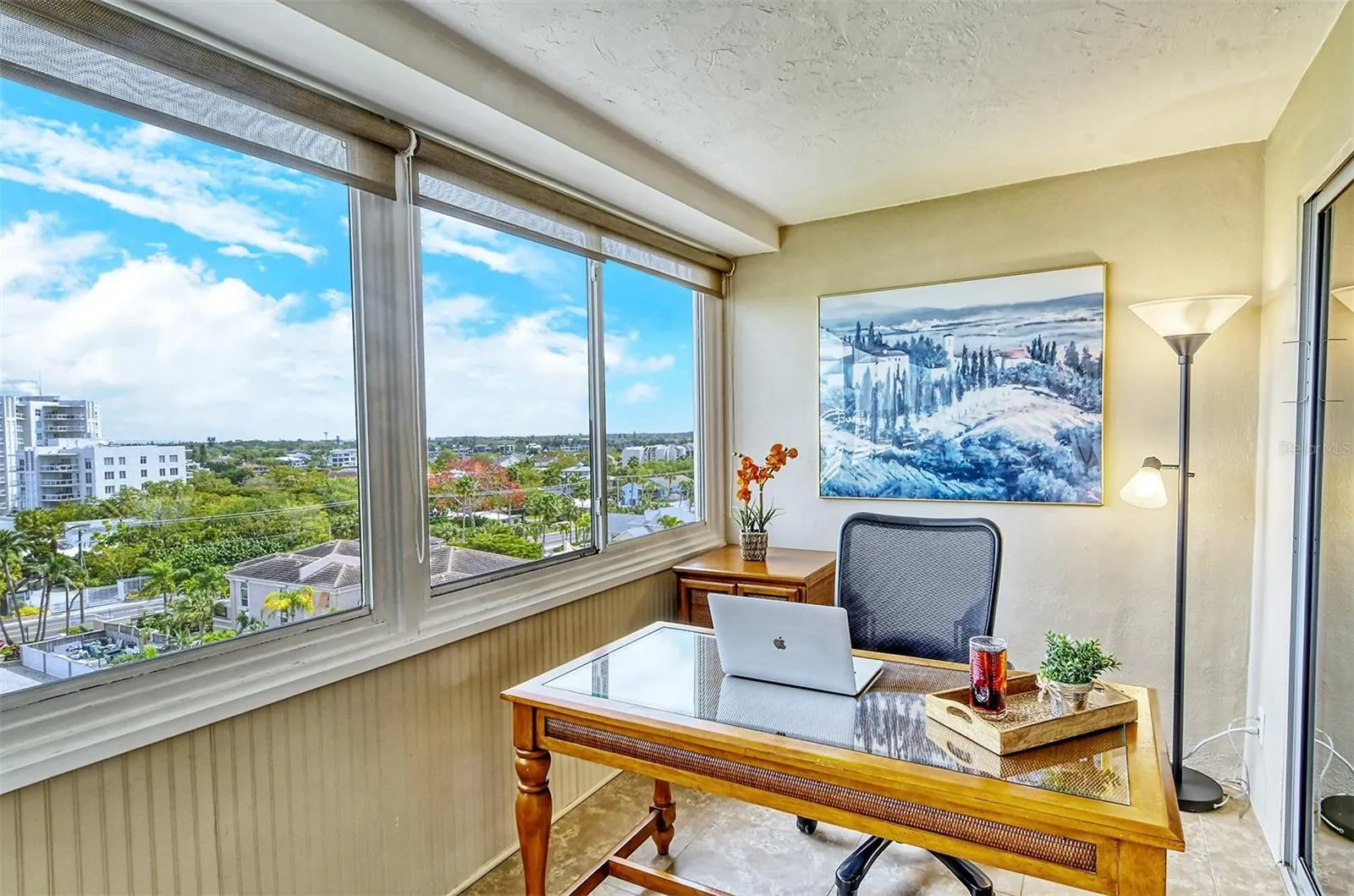 1125 W PEPPERTREE DR #706, #706