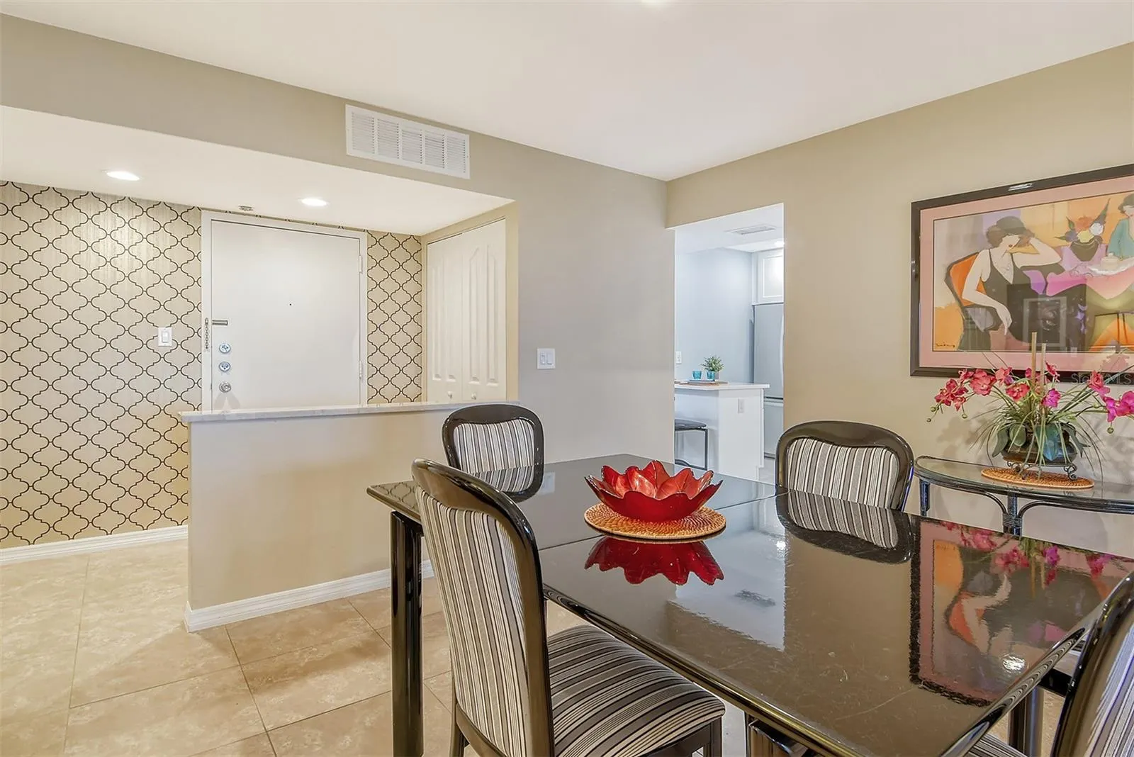 1125 W PEPPERTREE DR #706, #706