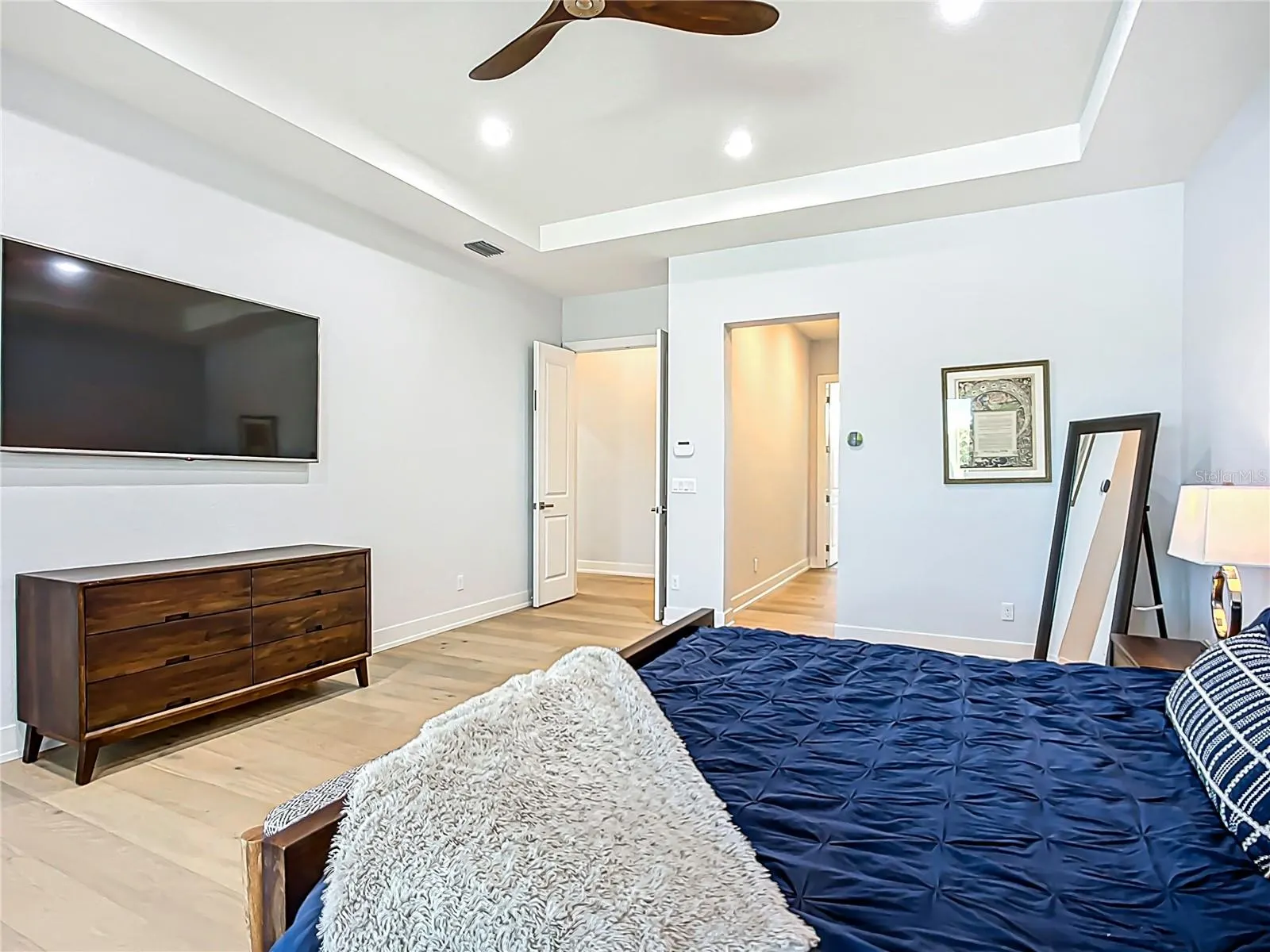 8343 REDONDA LOOP
