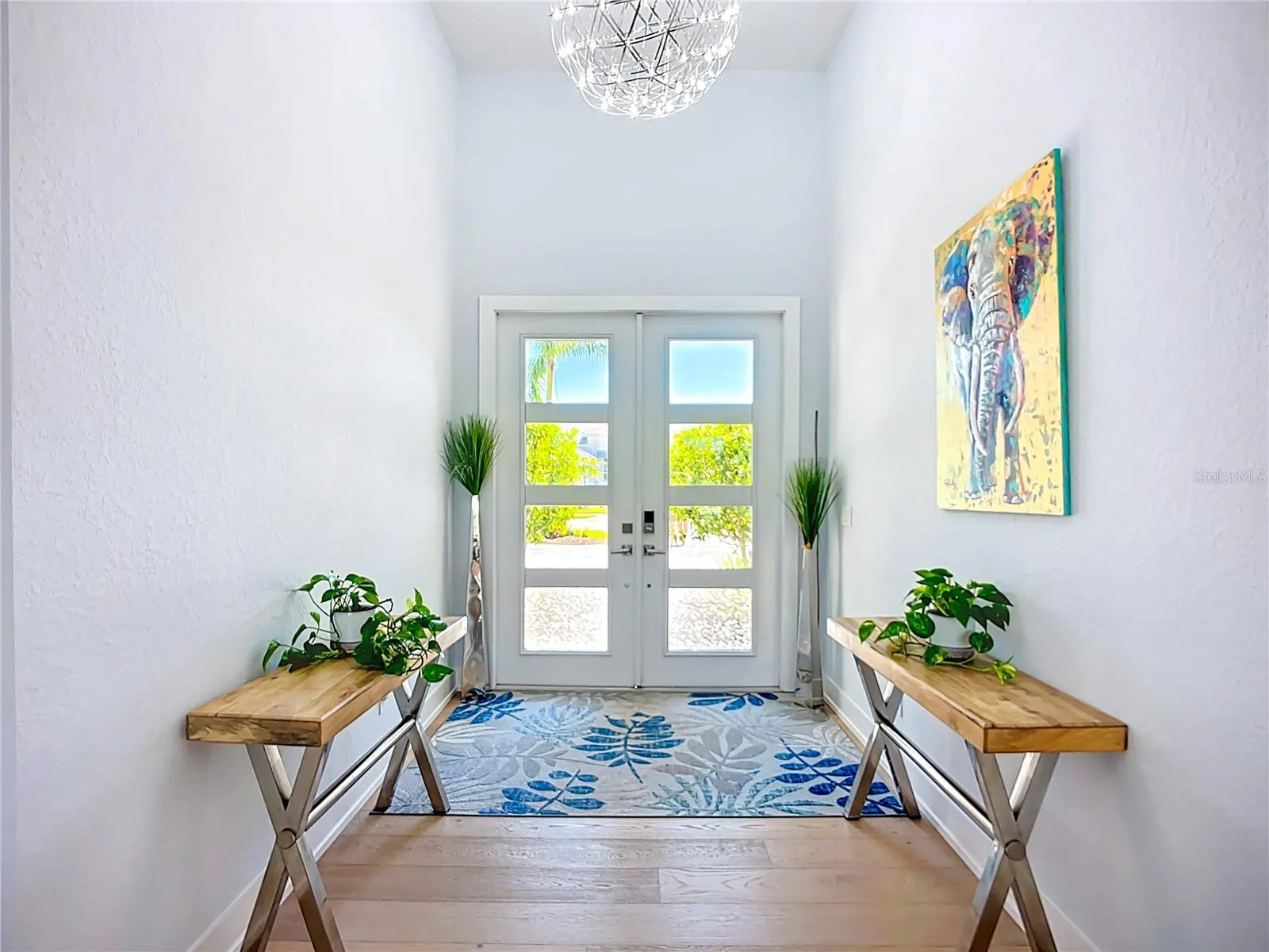8343 REDONDA LOOP
