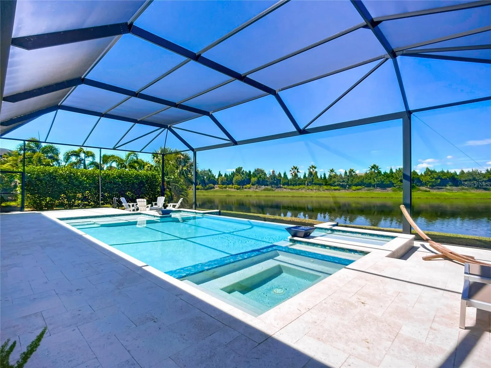 8343 REDONDA LOOP