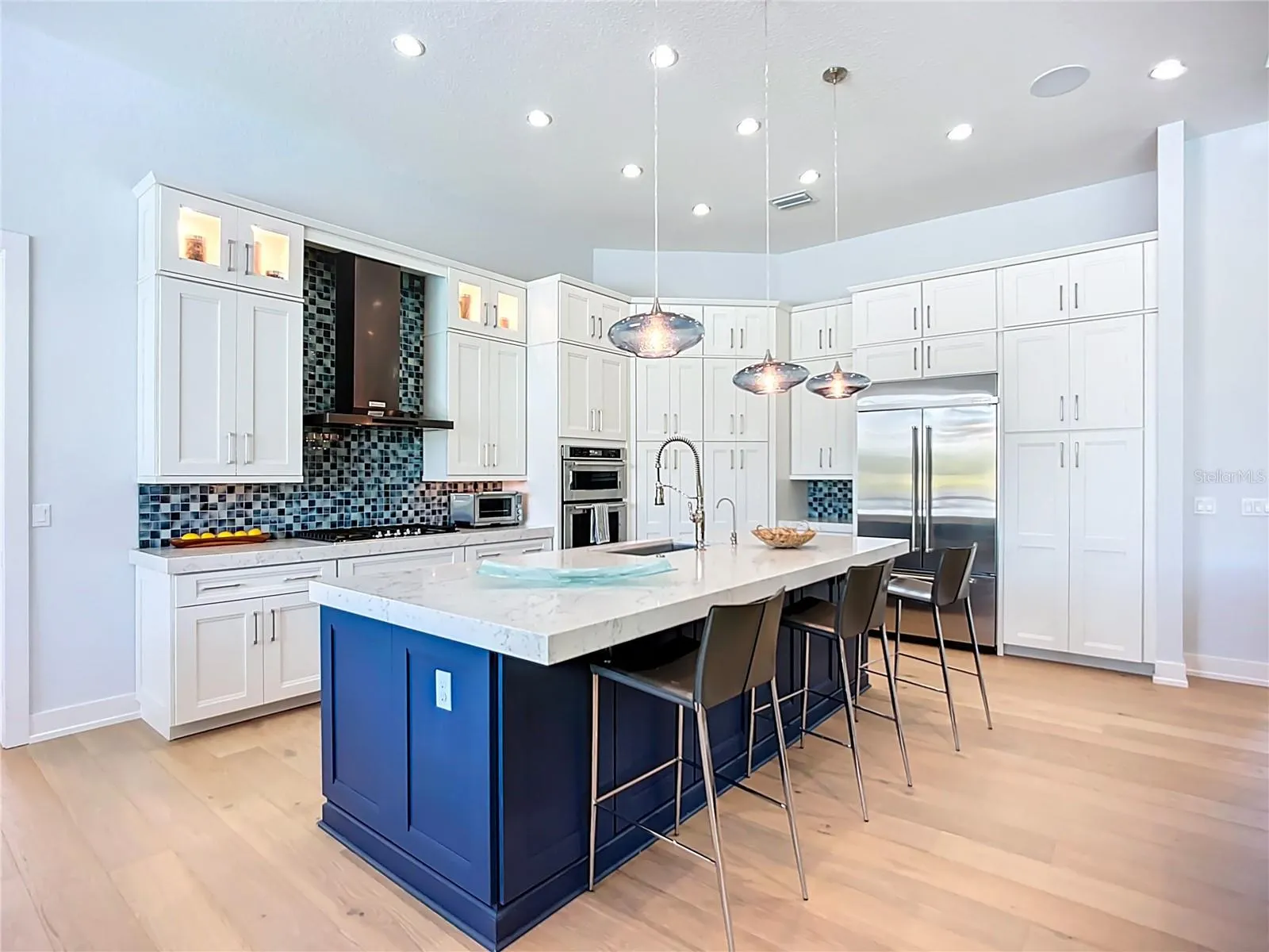 8343 REDONDA LOOP