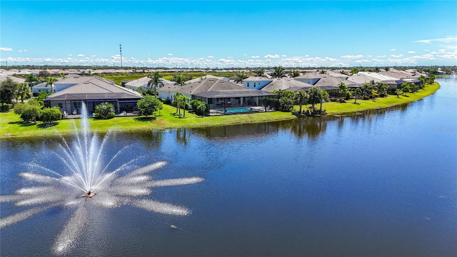 8343 REDONDA LOOP