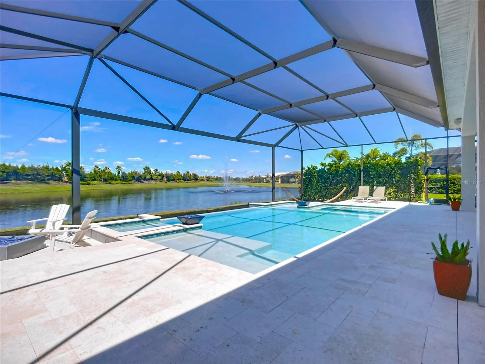 8343 REDONDA LOOP