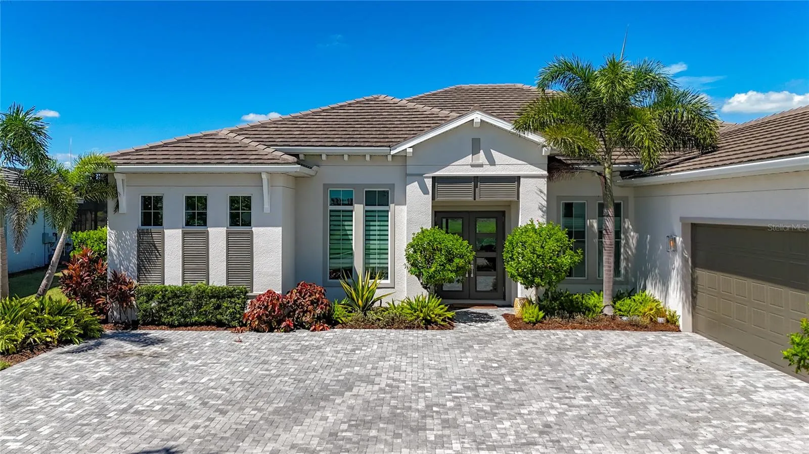 8343 REDONDA LOOP