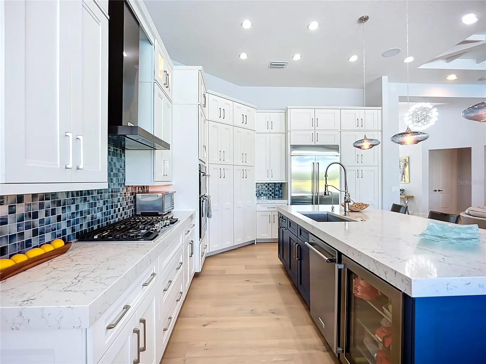 8343 REDONDA LOOP