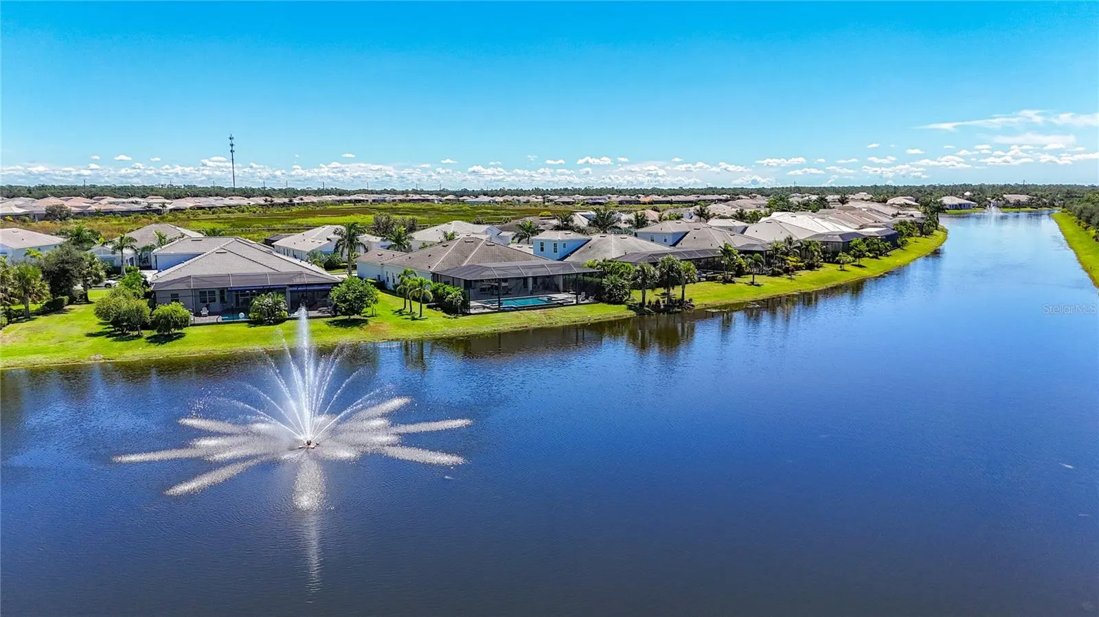 8343 REDONDA LOOP
