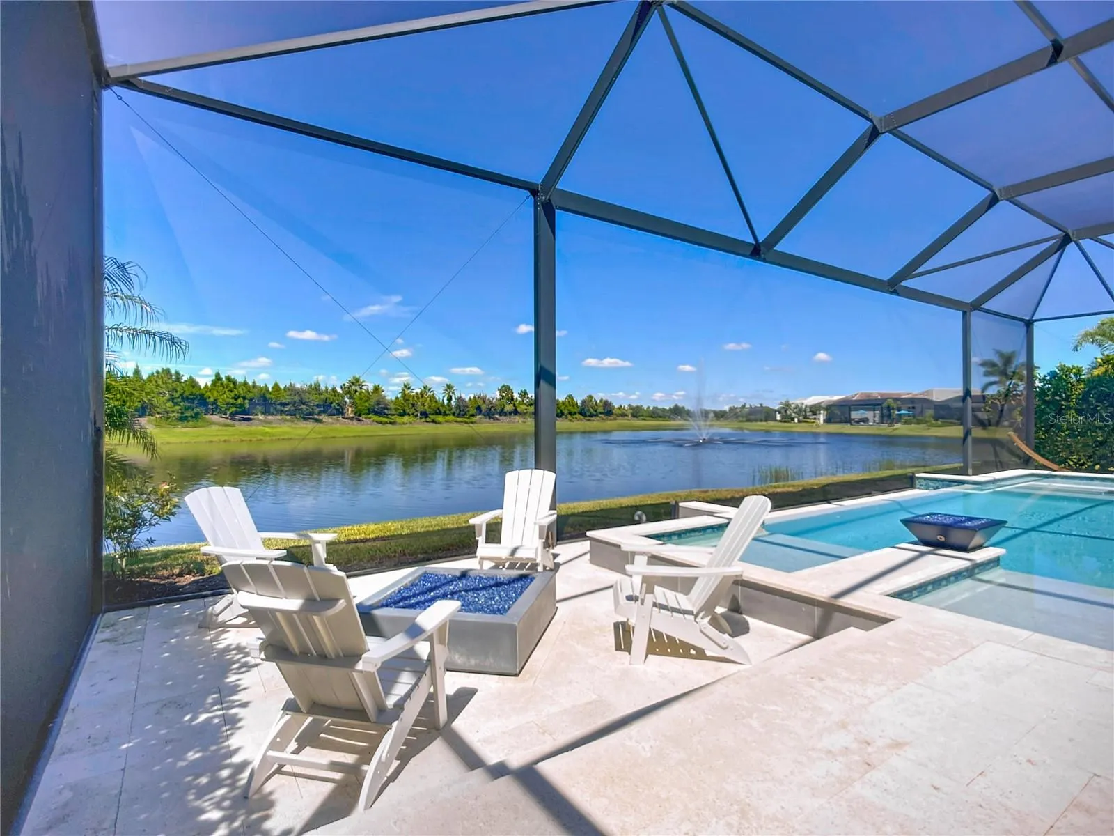 8343 REDONDA LOOP