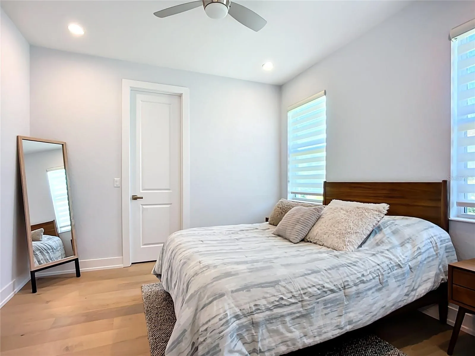 8343 REDONDA LOOP