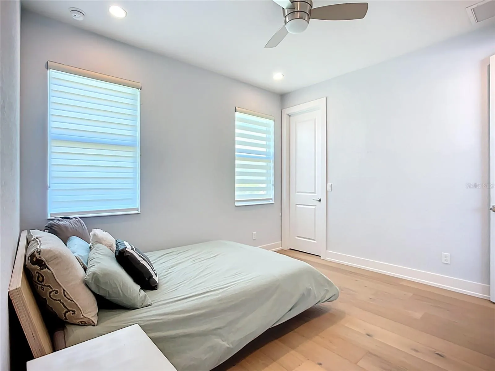 8343 REDONDA LOOP