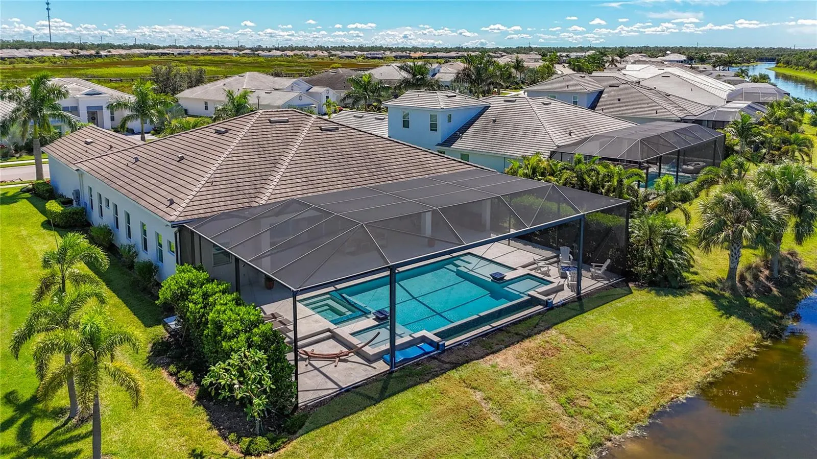 8343 REDONDA LOOP
