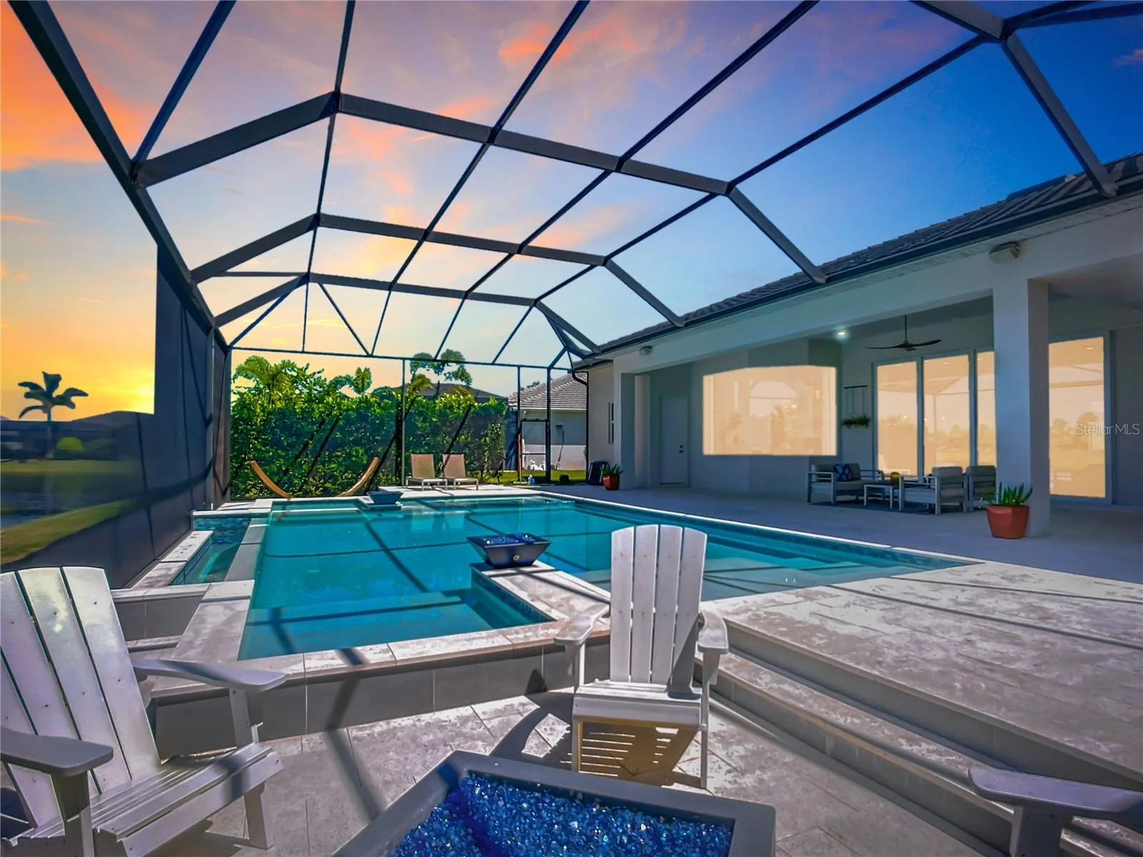 8343 REDONDA LOOP