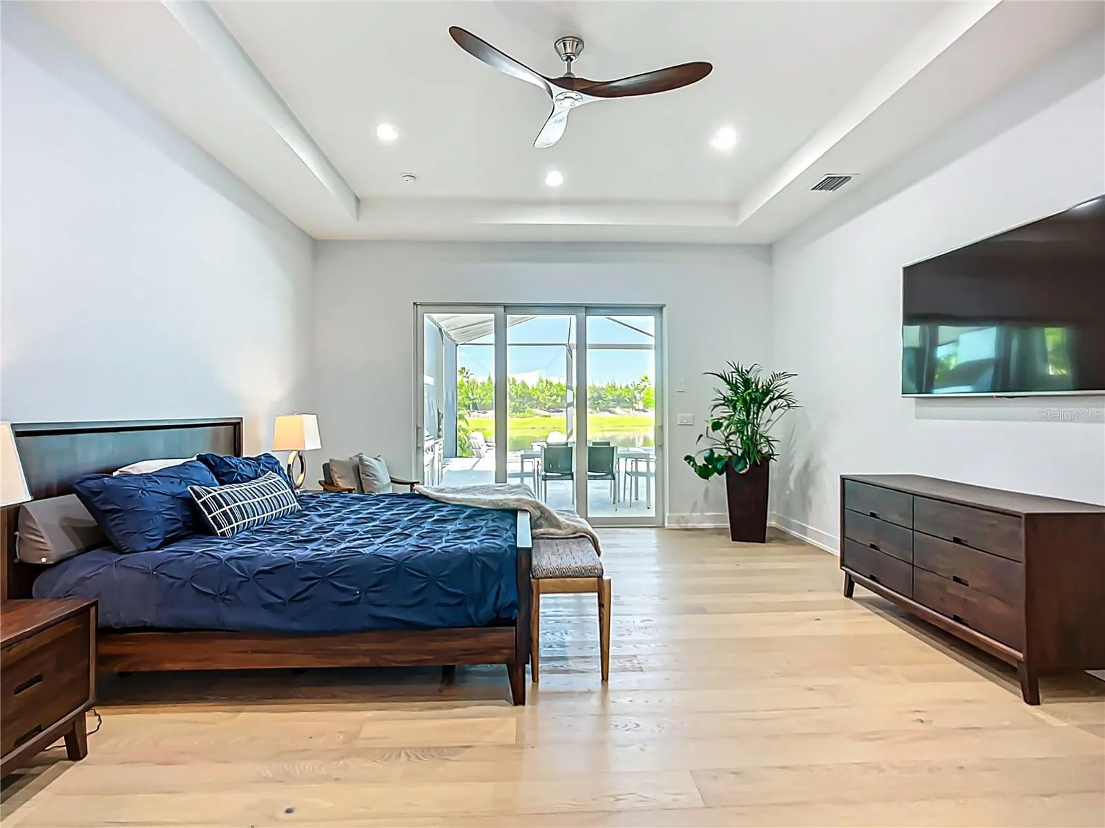 8343 REDONDA LOOP