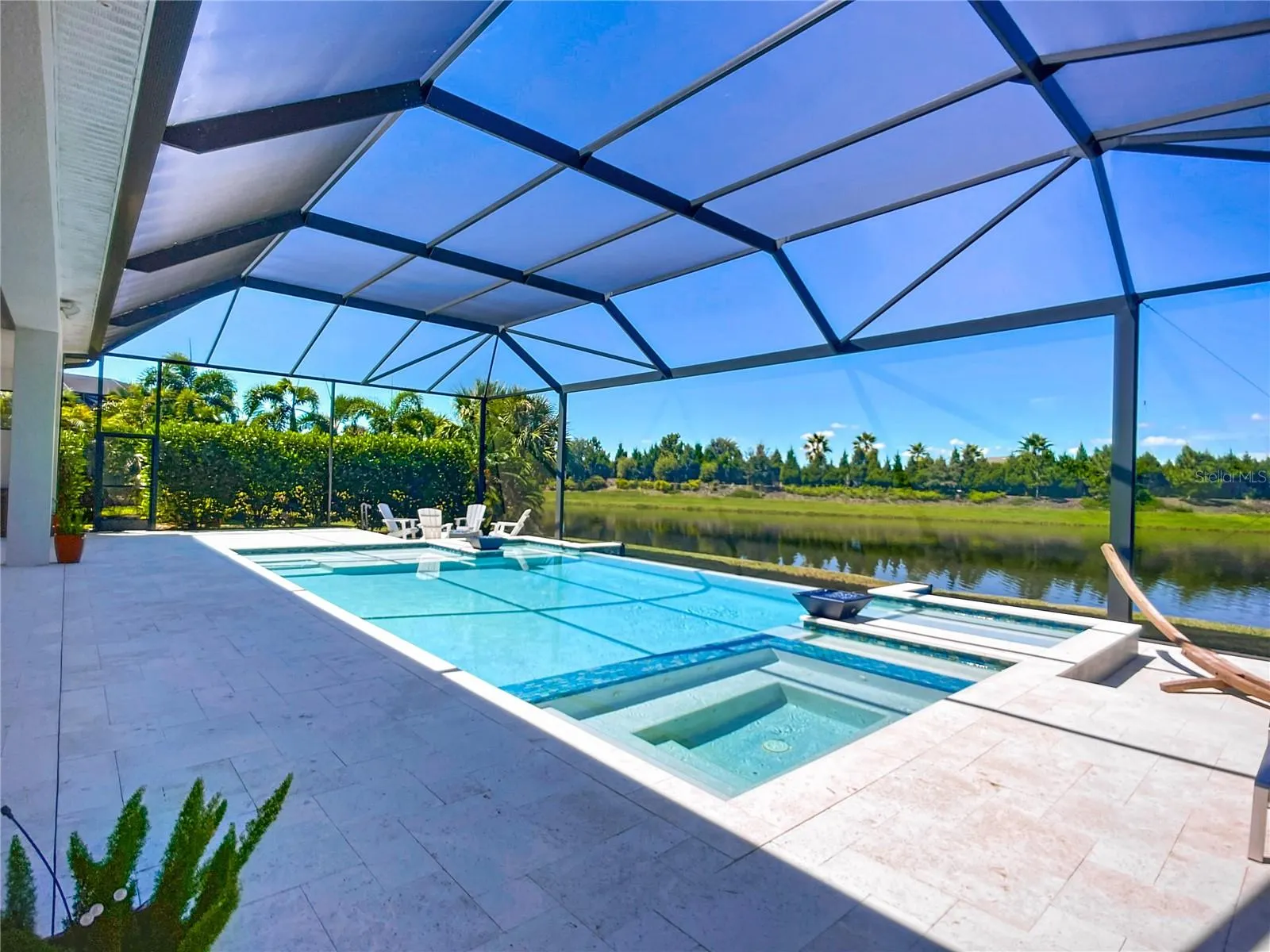 8343 REDONDA LOOP