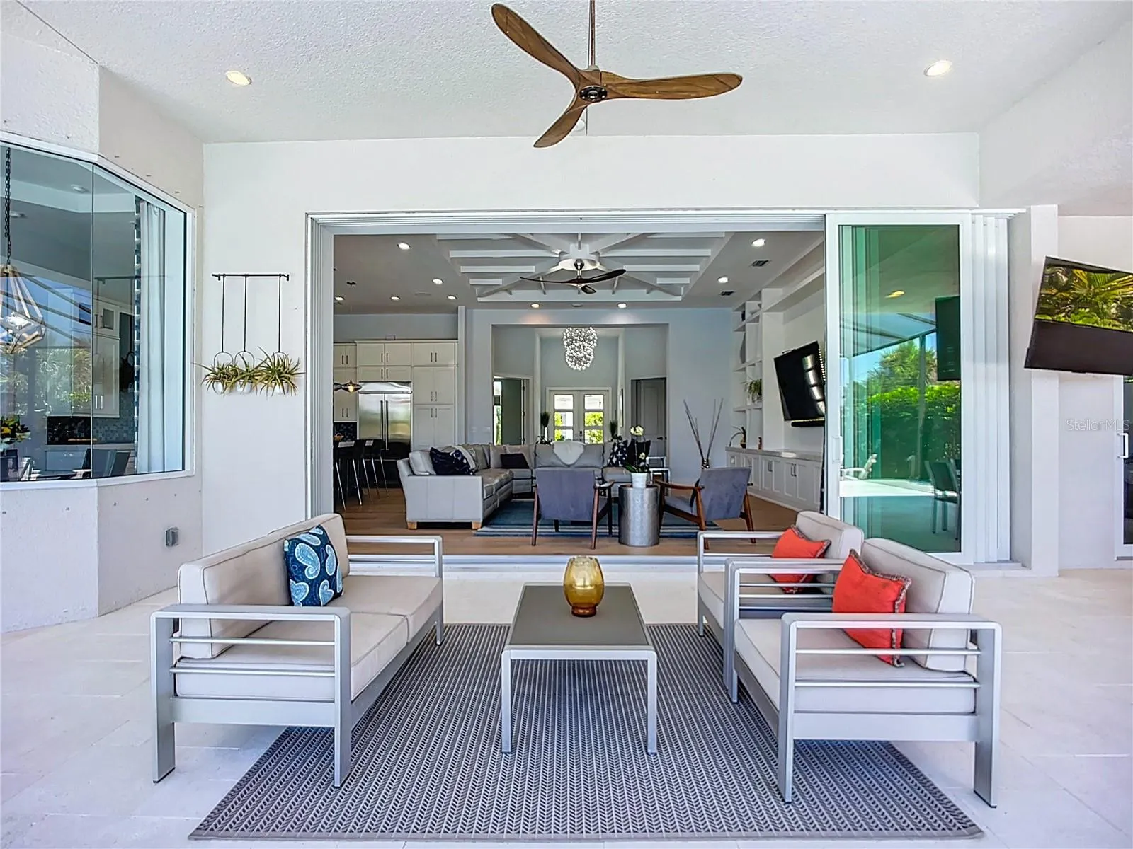 8343 REDONDA LOOP