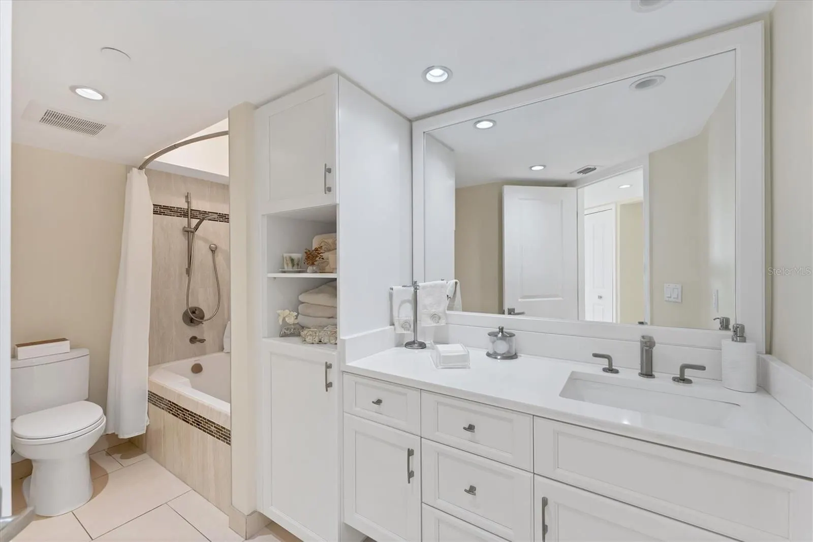 988 BLVD OF THE ARTS #1714, #1714