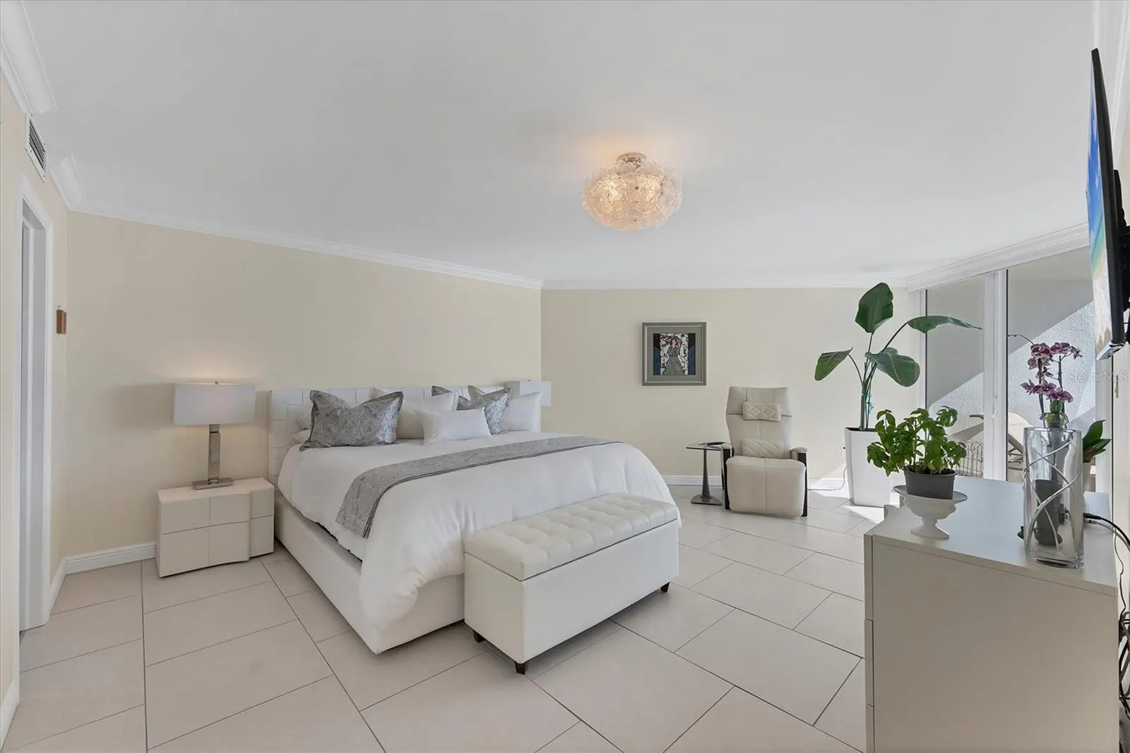 988 BLVD OF THE ARTS #1714, #1714