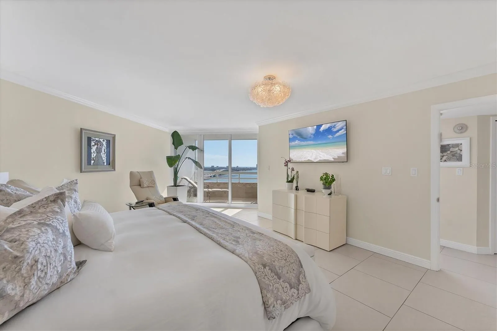 988 BLVD OF THE ARTS #1714, #1714