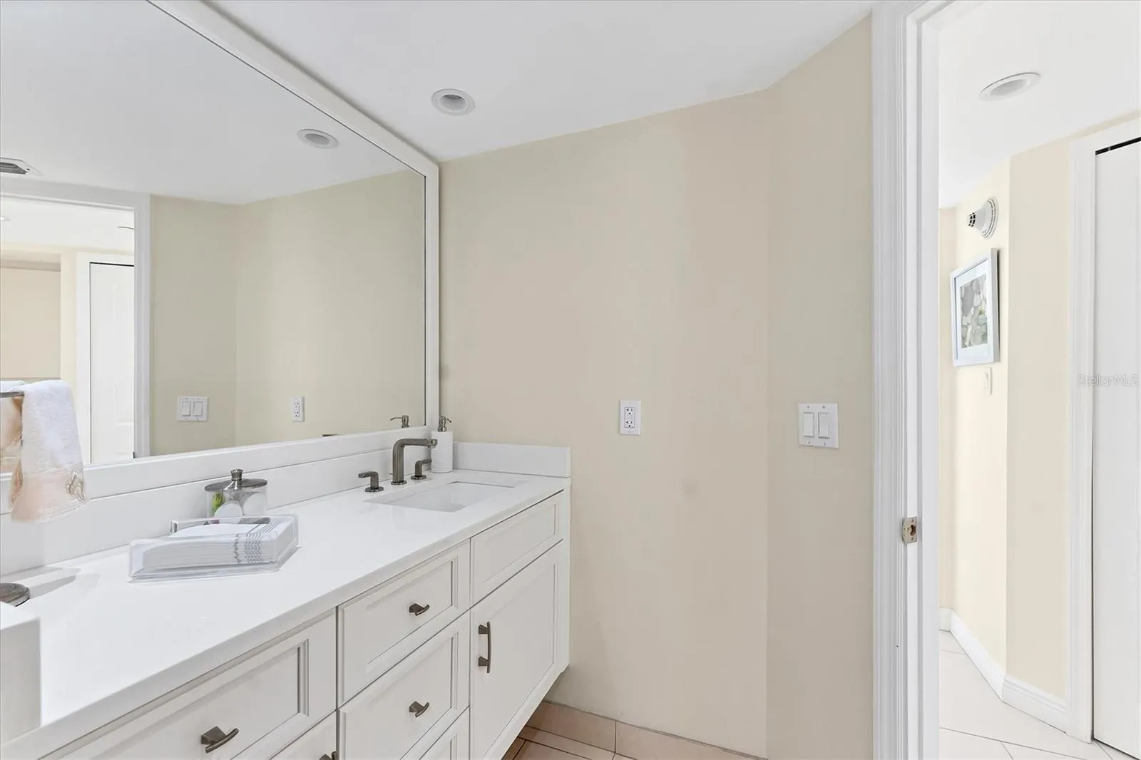 988 BLVD OF THE ARTS #1714, #1714